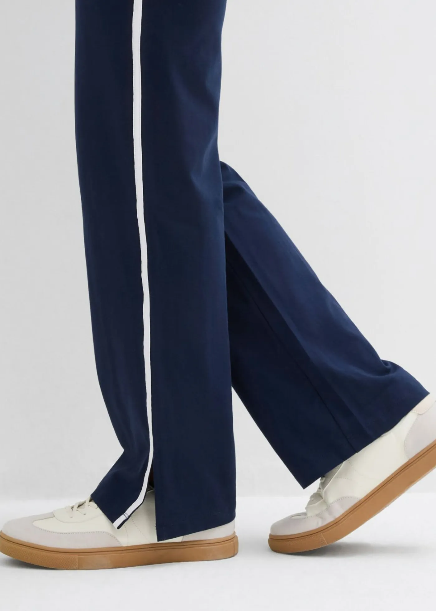 bonprix bonprix Ropa Cómoda|Pantalones>Chándal elástico de algodón (2 piezas) Azul marino-blanco