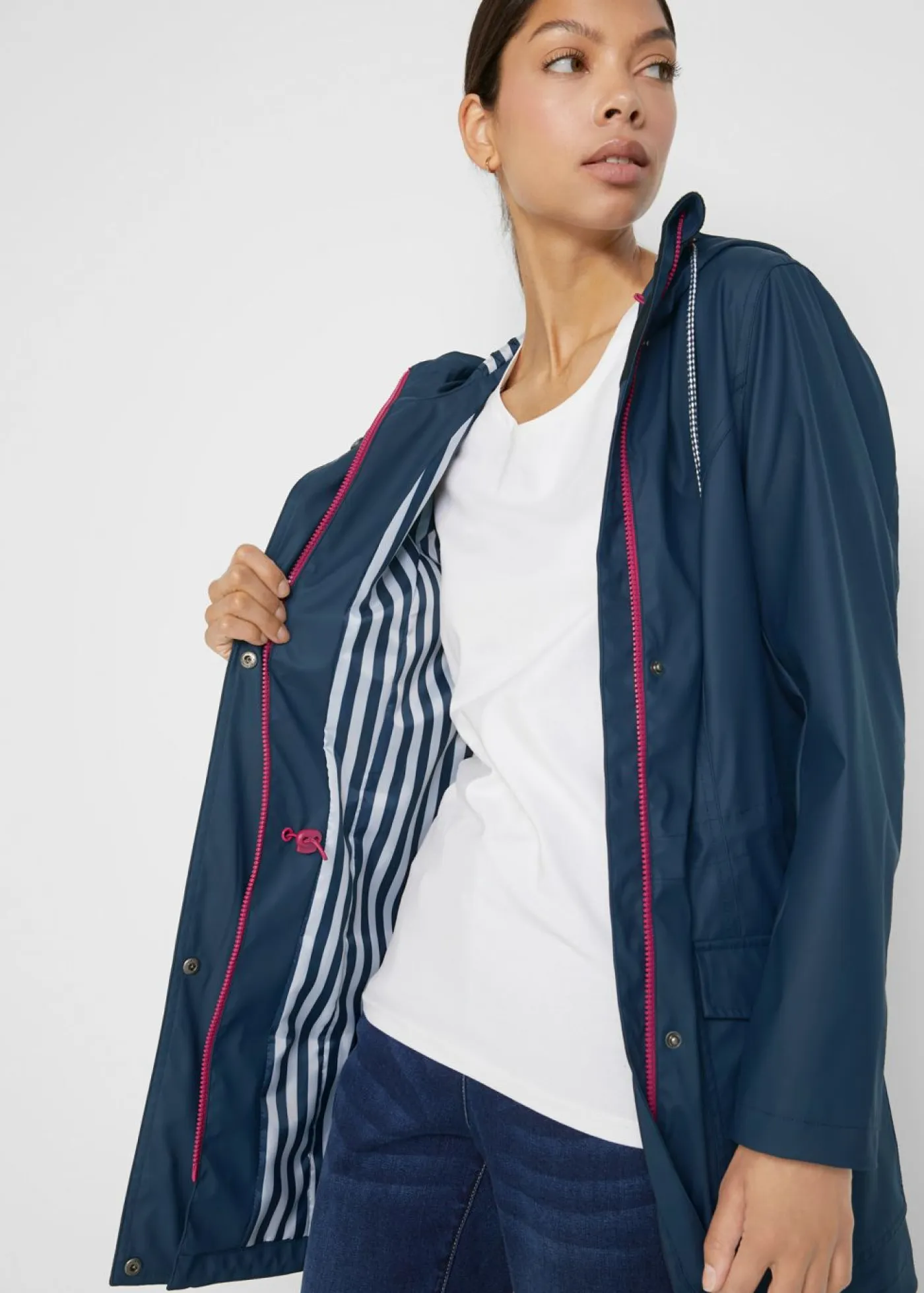 bonprix bonprix Chaquetas Y Abrigos>Chubasquero impermeable Azul marino