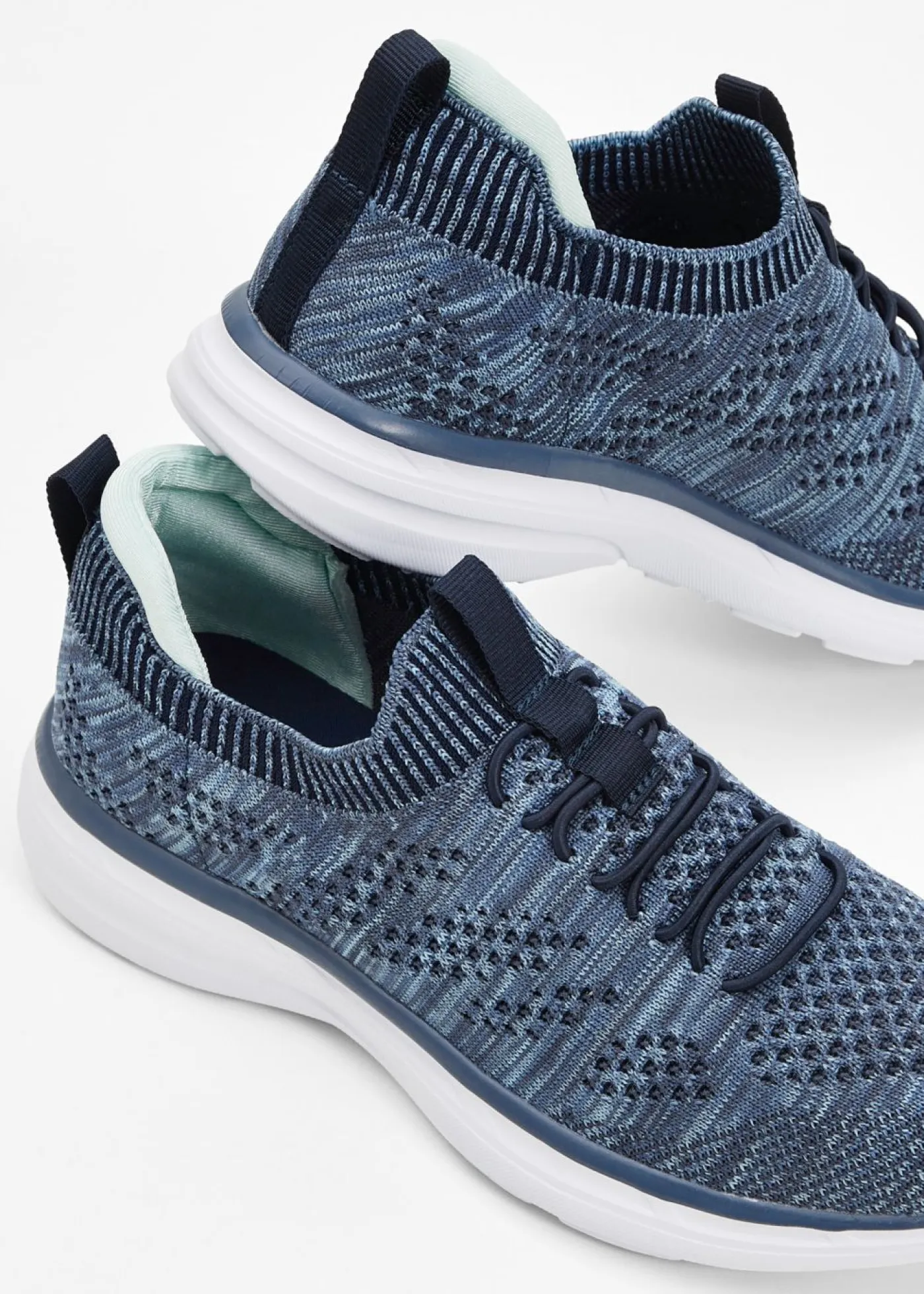 bonprix bonprix Tendencias·Zapatos Veganos|Zapatillas Deportivas>Cómodas zapatillas sin cordones de material suave Azul