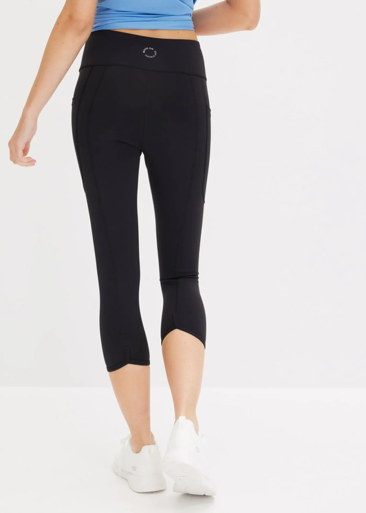 bonprix bonprix Ropa Deportiva|Pantalones>Cómodos leggings deportivos capri con bolsillo para móvil y material de secado rápido Negro