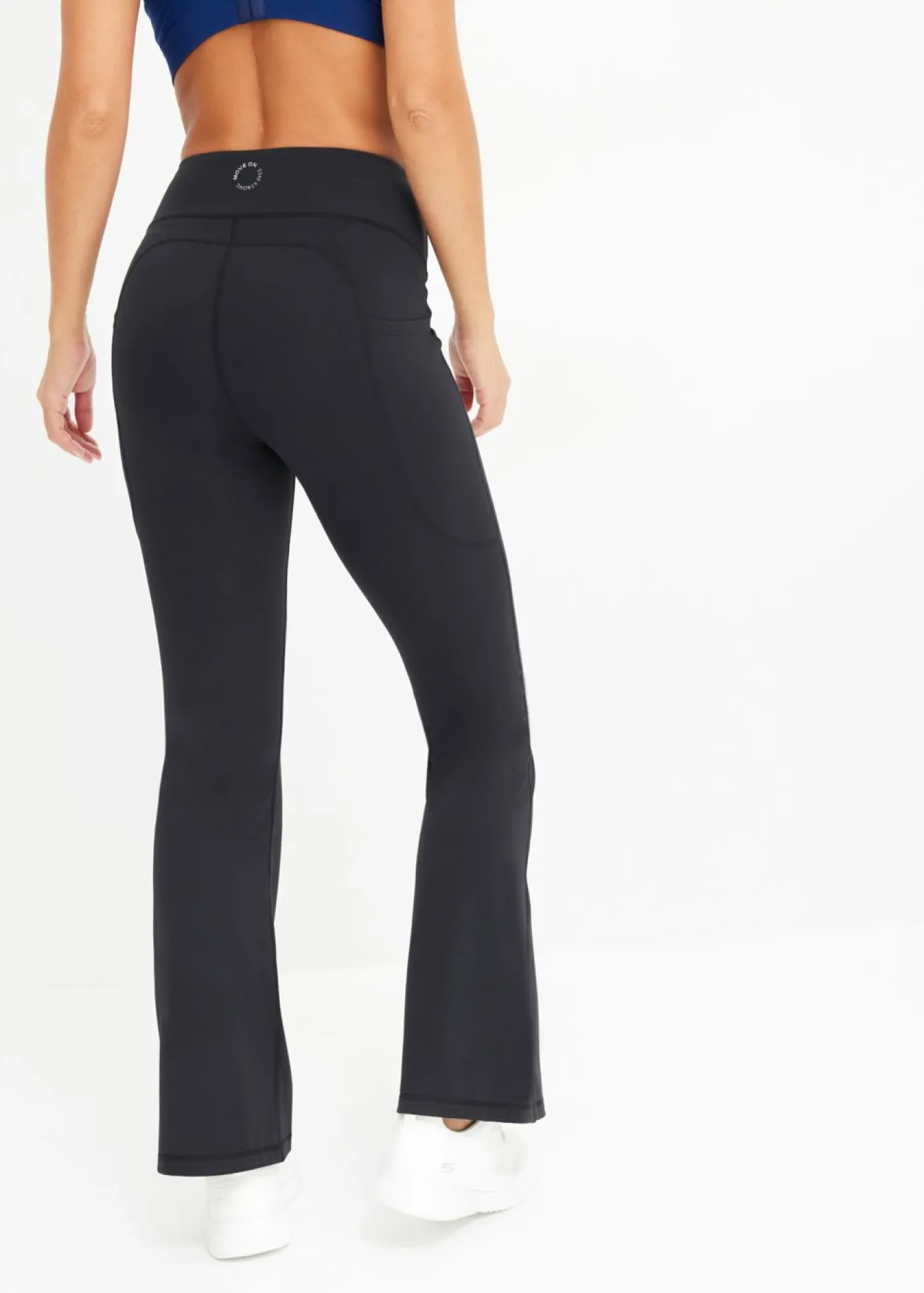 bonprix bonprix Ropa Deportiva|Pantalones>Cómodos leggings deportivos con bolsillo para móvil, corte acampanado y material de secado rápido Negro