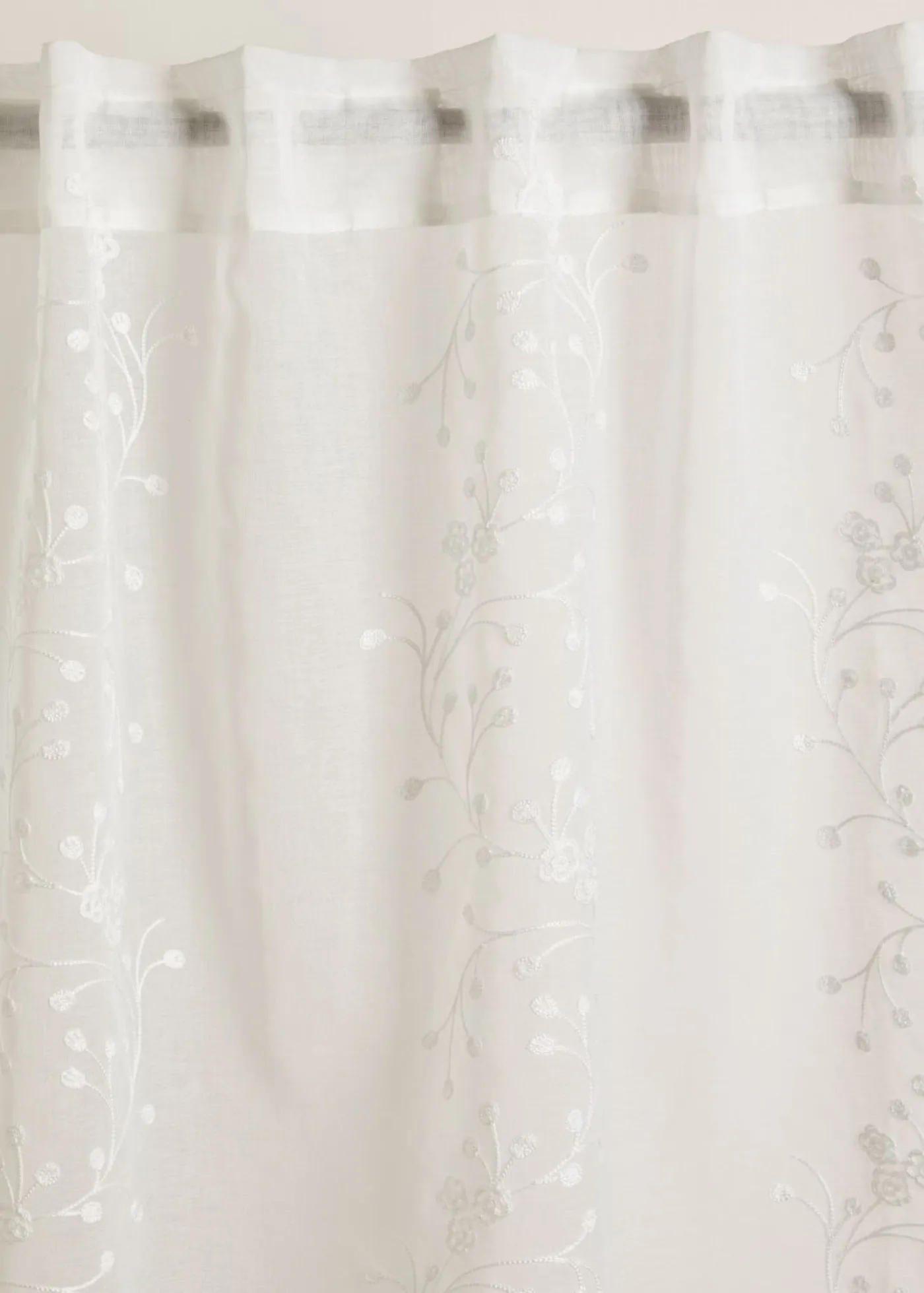 bonprix bonprix Cortina con bordado (1 unidad)