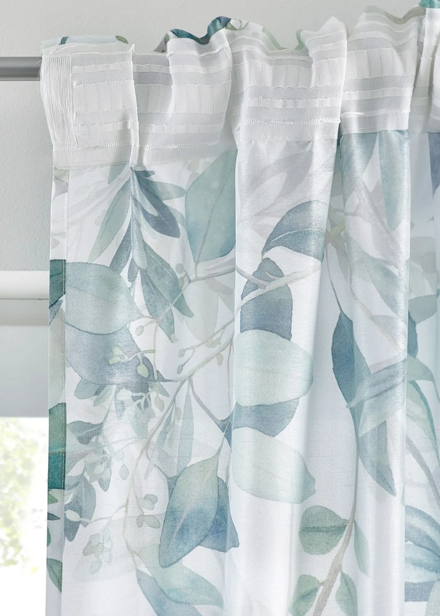 bonprix bonprix Muebles De Sala De Estar·Cortinas De Salón|Cortinas Para Dormitorio>Cortina con estampado de flores (1 unidad) Blanco-verde