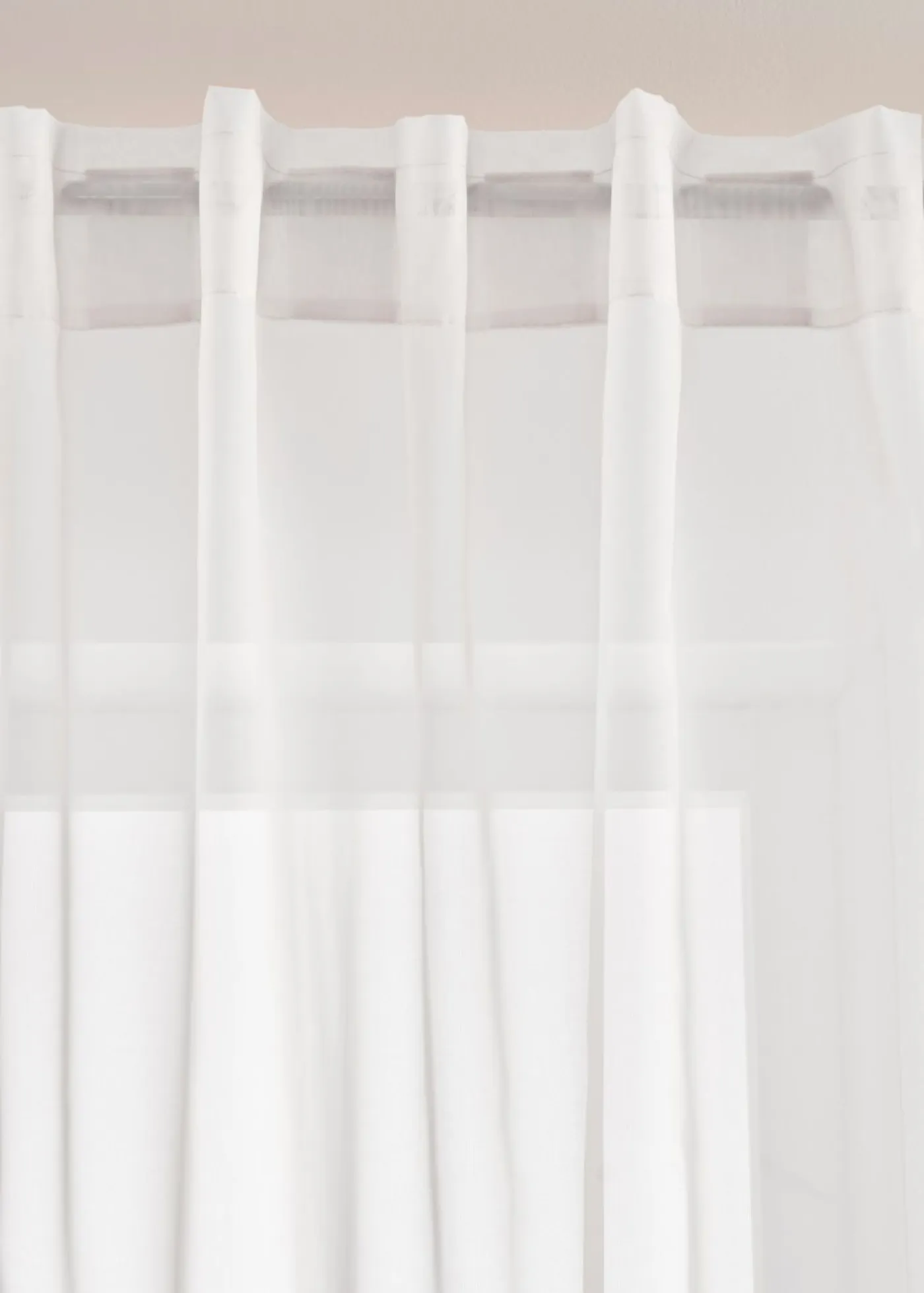 bonprix bonprix Cortina de gasa ligera con lazos ocultos (1 unidad)