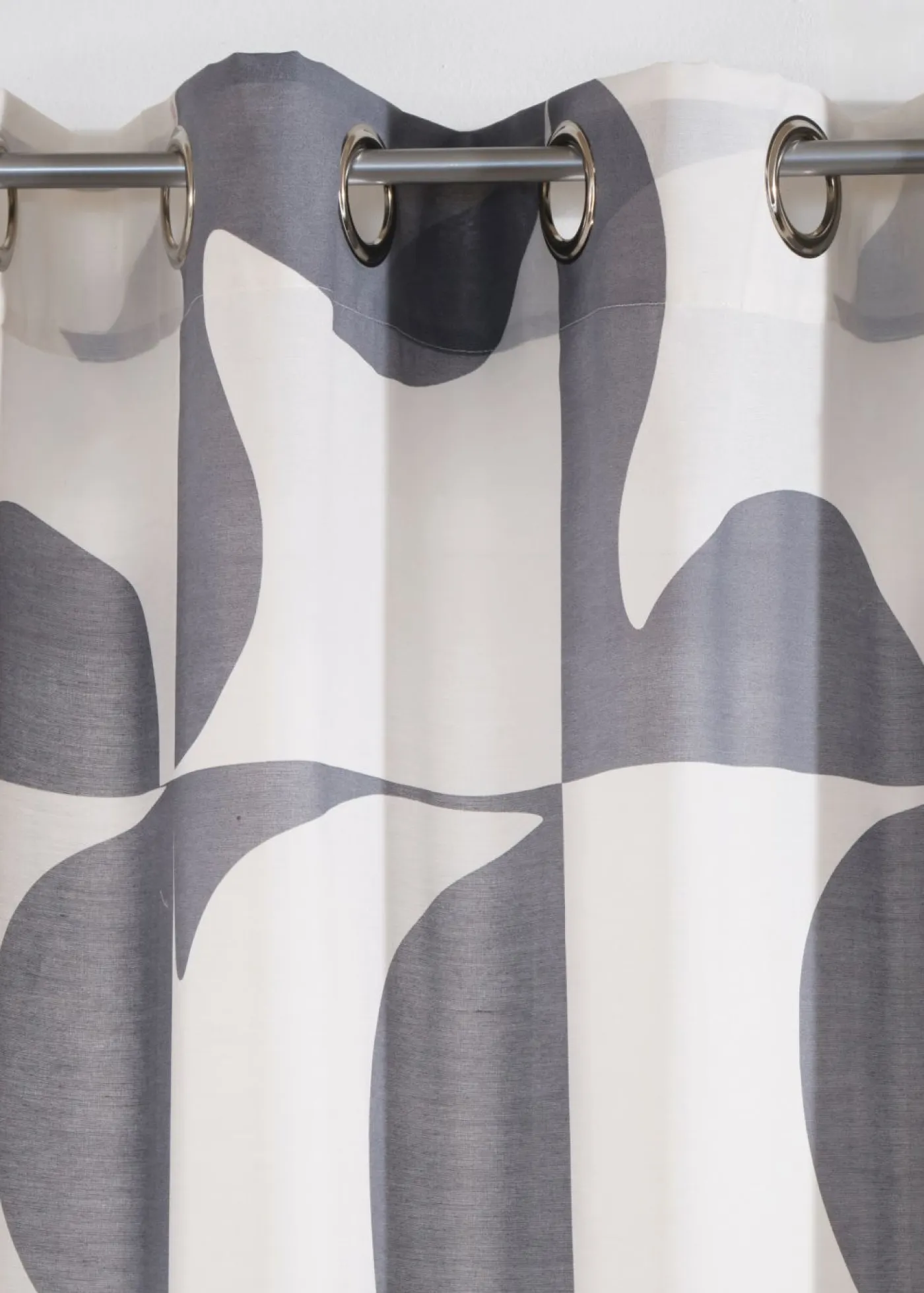 bonprix bonprix Muebles De Comedor·Cortinas Y Estores|Muebles De Sala De Estar·Cortinas De Salón>Cortina de poliéster reciclado con estampado gráfico (1 unidad) Negro-blanco