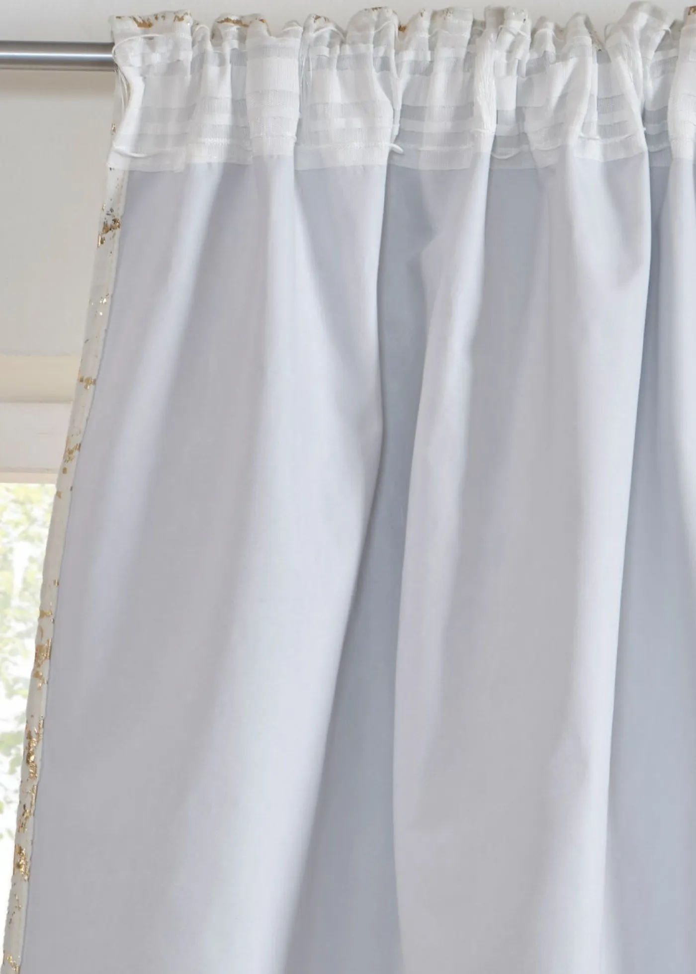 bonprix bonprix Cortina oscurecedora con superficie aterciopelada y brillo (1 unidad)