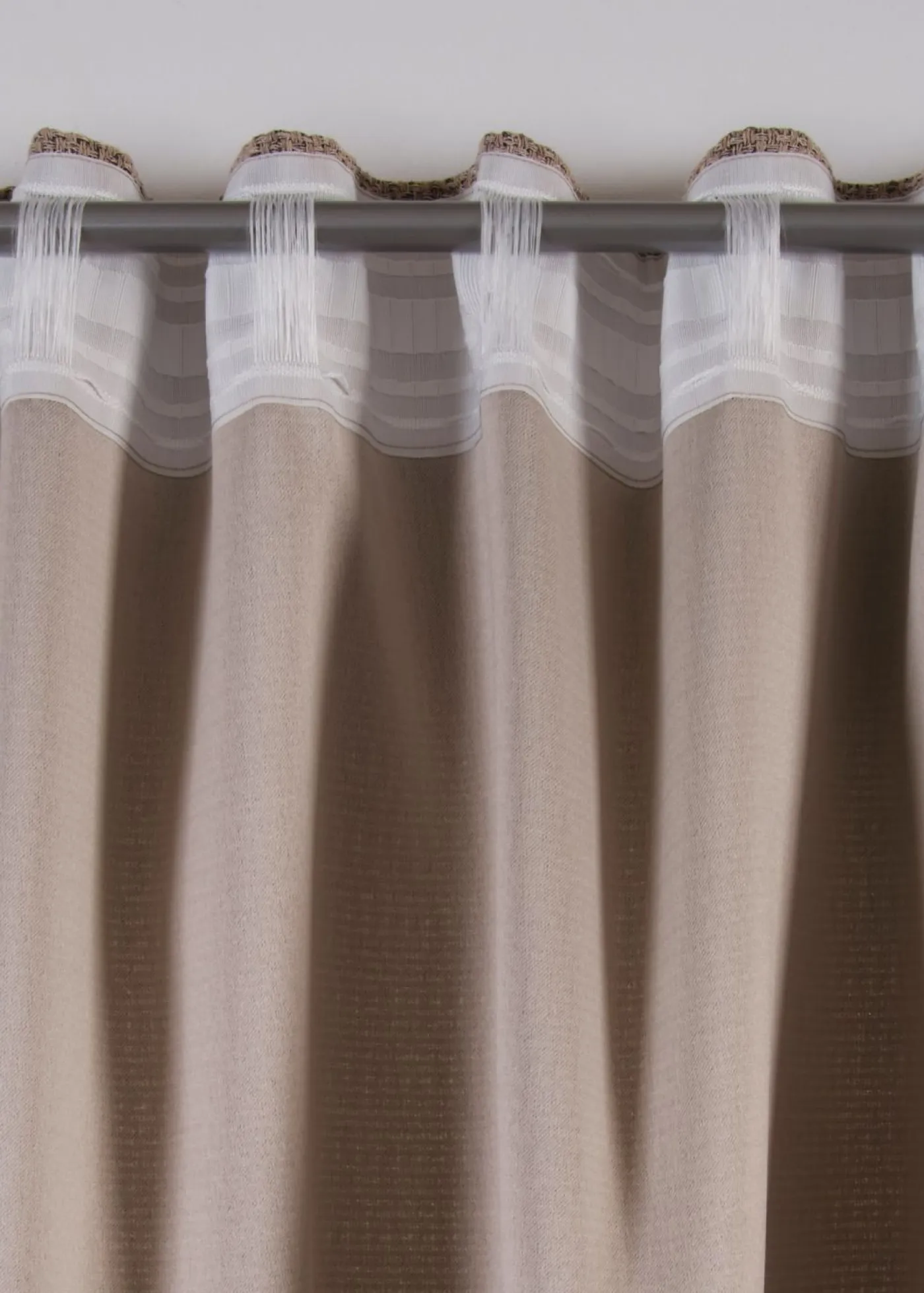 bonprix bonprix Muebles De Dormitorio·Cortinas Opacas|Cortinas Opacas>Cortina oscurecedora con estructura (1 unidad) marrón