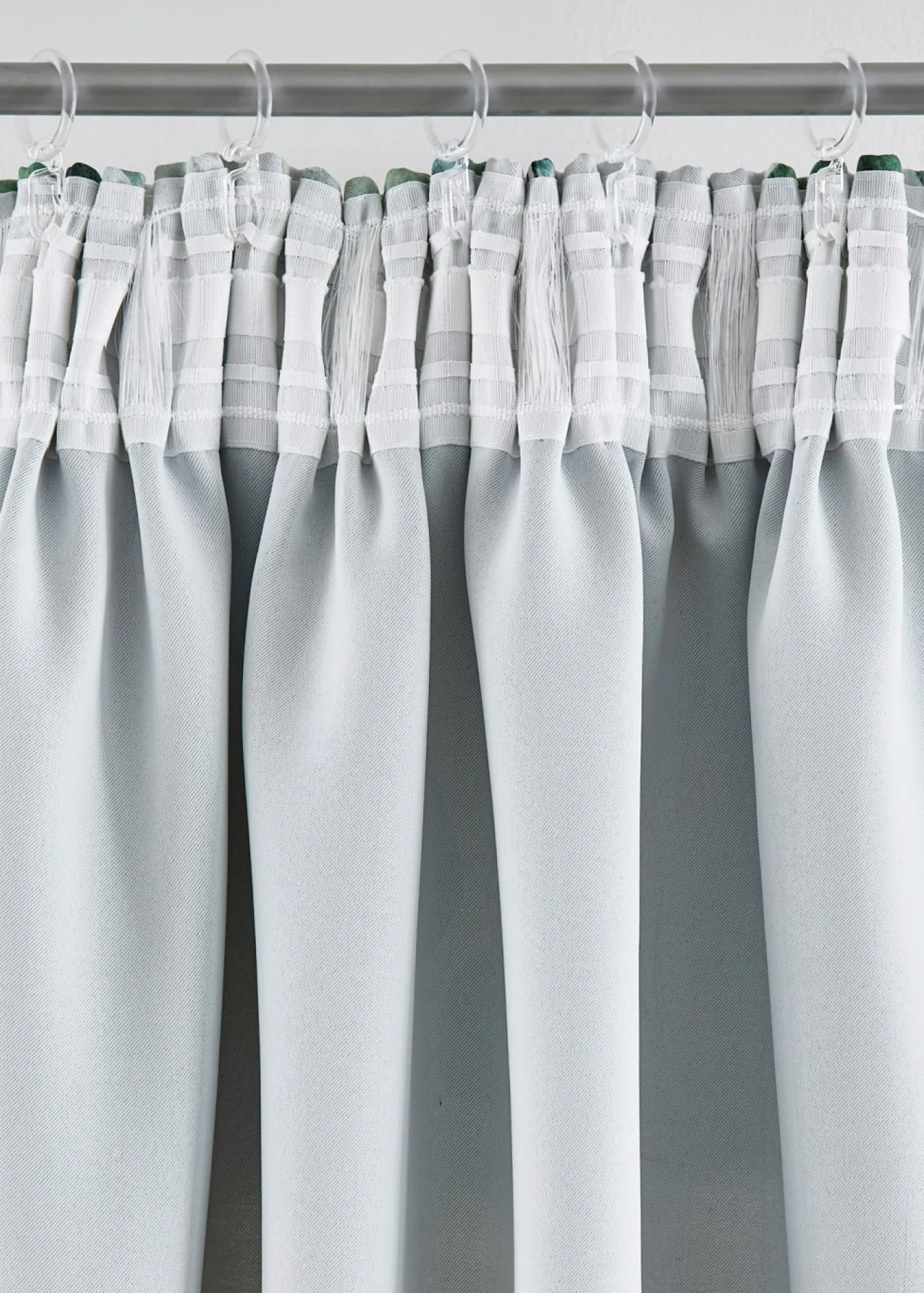 bonprix bonprix Muebles De Dormitorio·Cortinas Opacas|Cortinas Opacas>Cortina oscurecedora con estampado floral brillante (1 unidad) gris claro/oro/verde