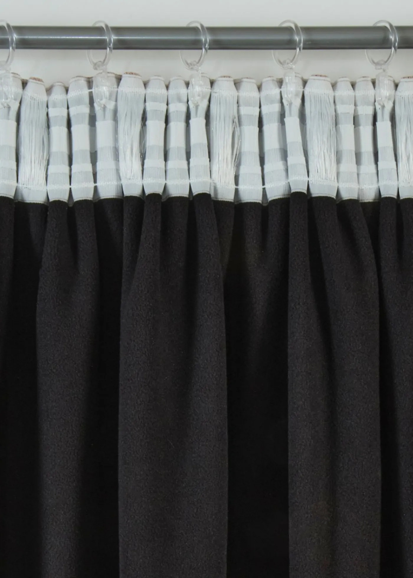 bonprix bonprix Cortinas Opacas|Cortinas Para Dormitorio>Cortina térmica con reverso polar negro (1 unidad) Beige