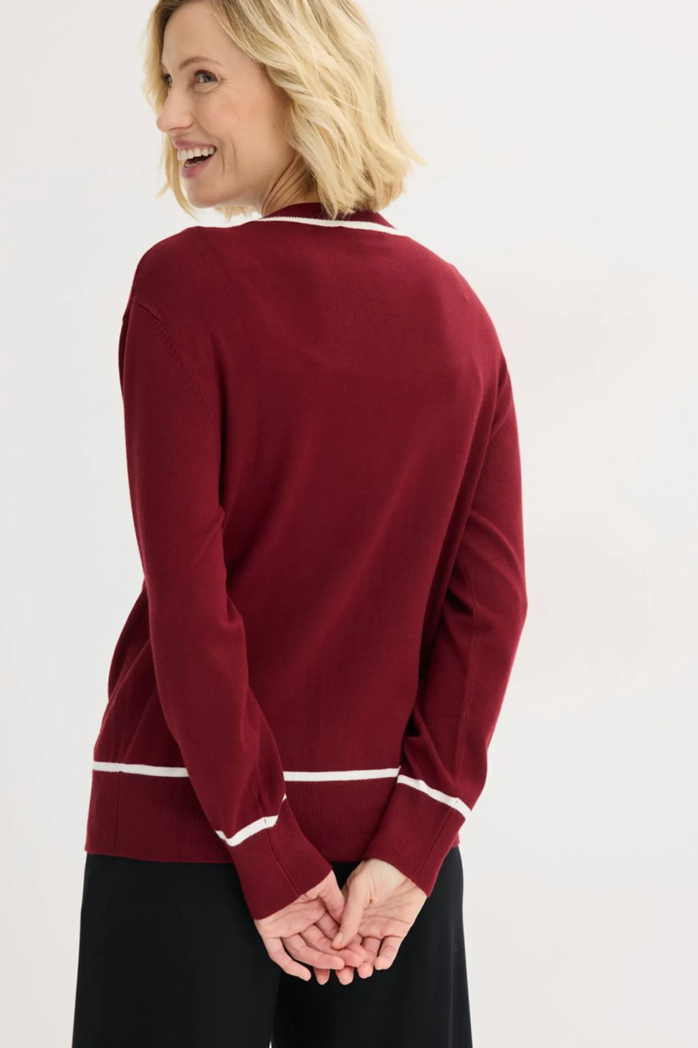 bonprix bonprix Jerséis|Ropa De Punto>Cárdigan con cuello en V rojo rubí-blanco lana