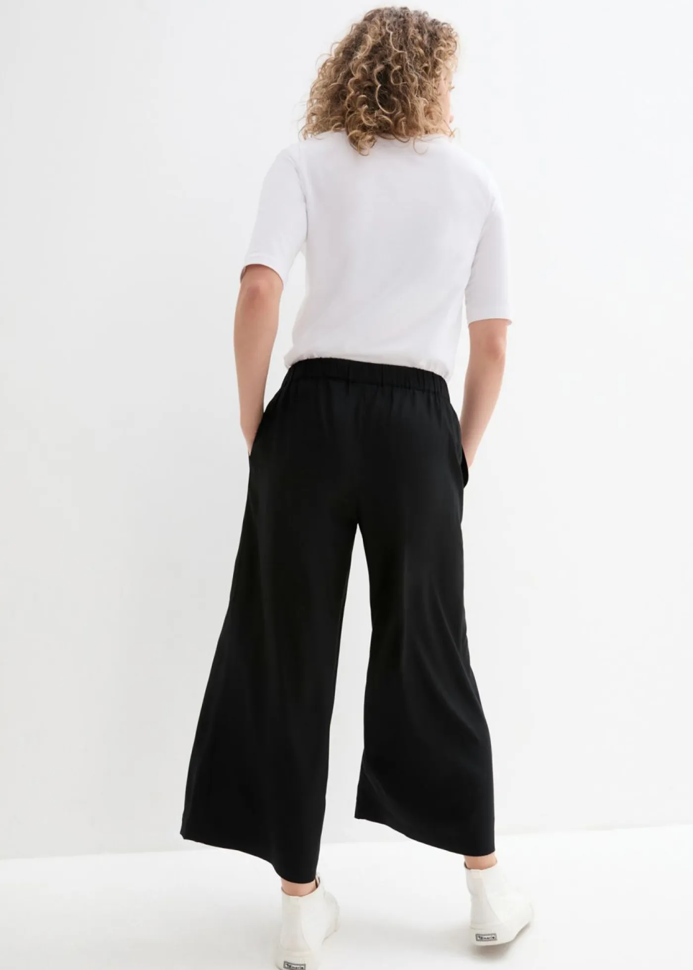 bonprix bonprix Pantalones>Culotte ancho de viscosa sostenible Negro