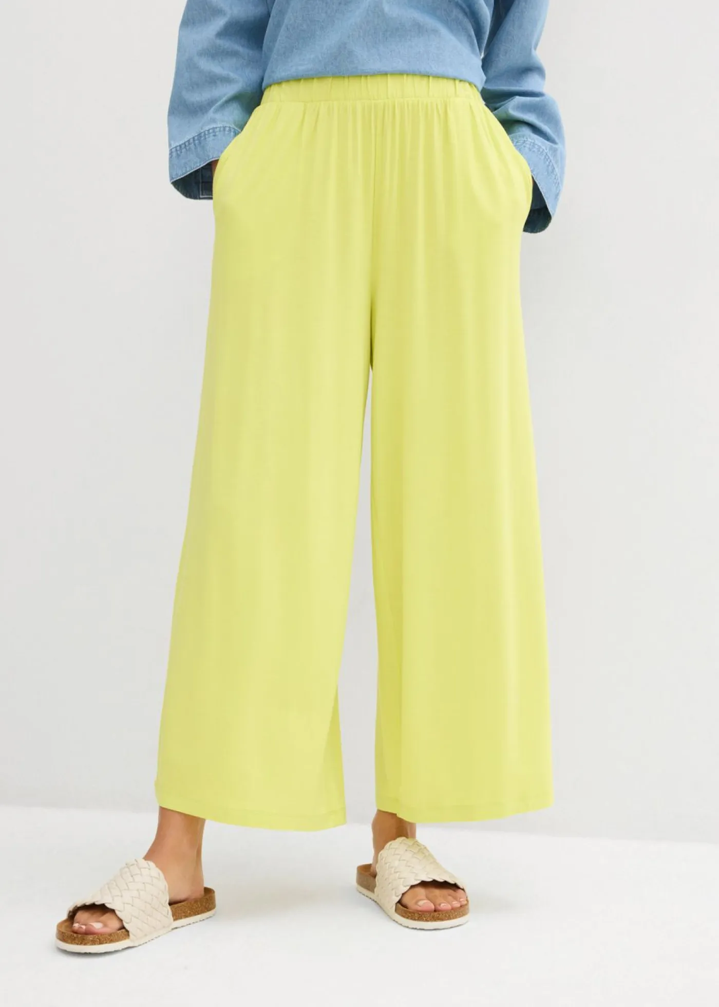 bonprix bonprix Básicos|Pantalones>Culotte de viscosa fluida Amarillo cítrico
