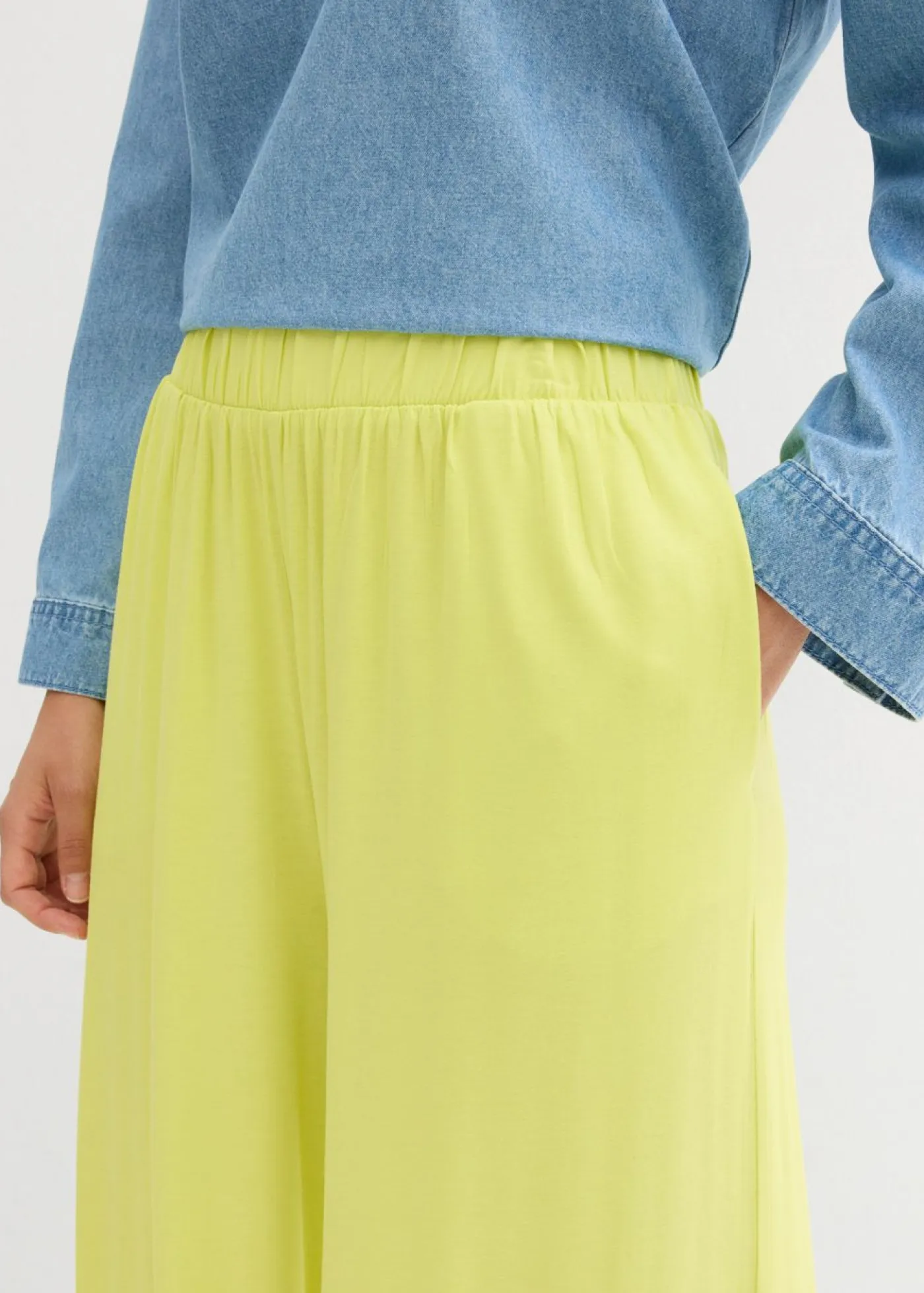 bonprix bonprix Básicos|Pantalones>Culotte de viscosa fluida Amarillo cítrico