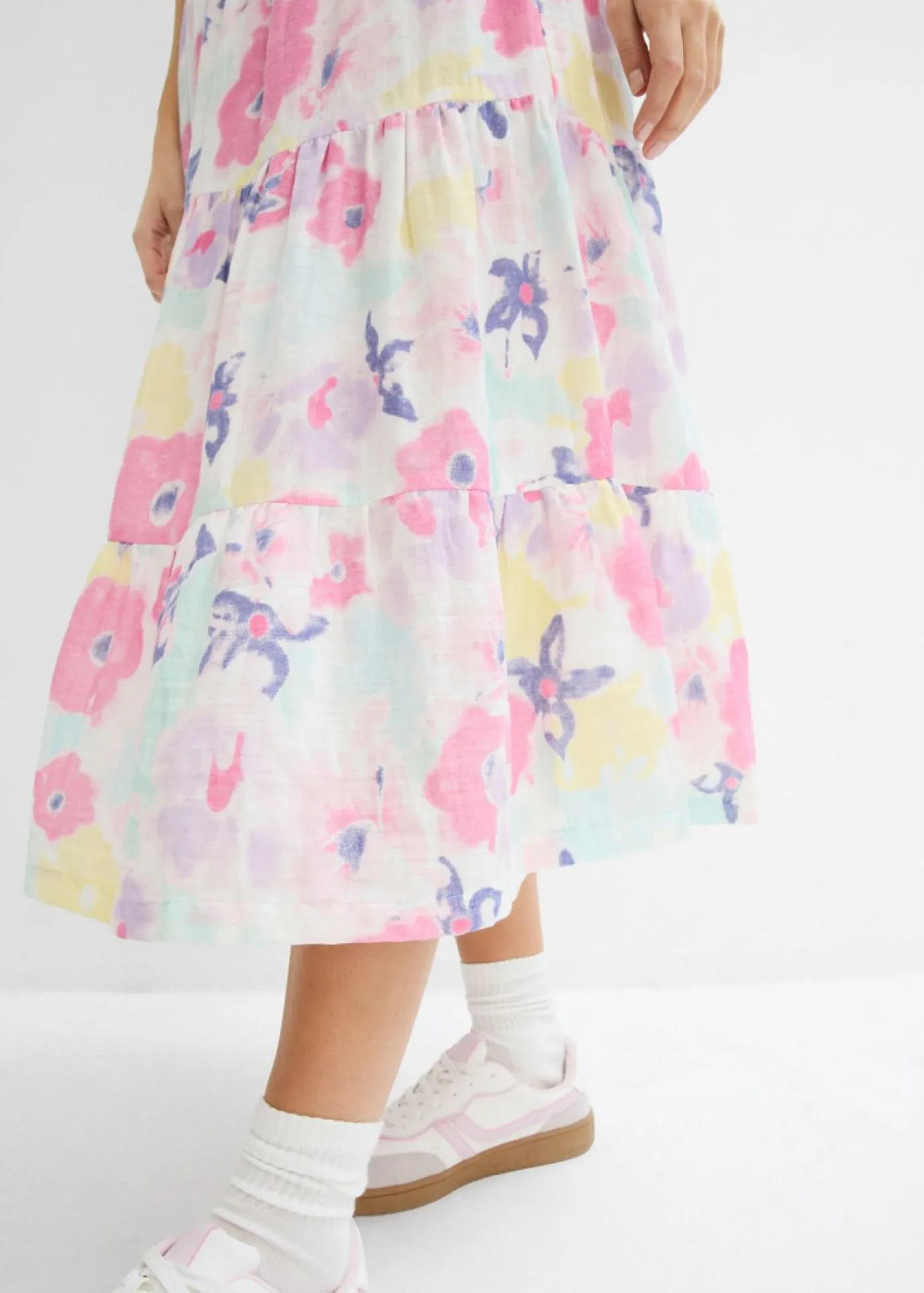 bonprix bonprix Faldas>Falda de capas de muselina rosa flamenco con flores