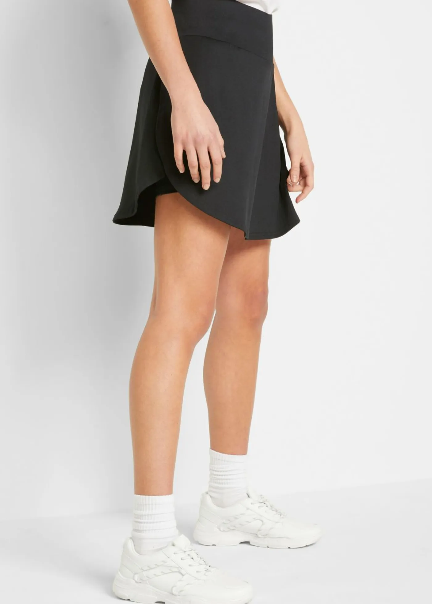 bonprix bonprix Ropa Deportiva|Faldas>Falda deportiva con pantalón ciclista integrado Negro