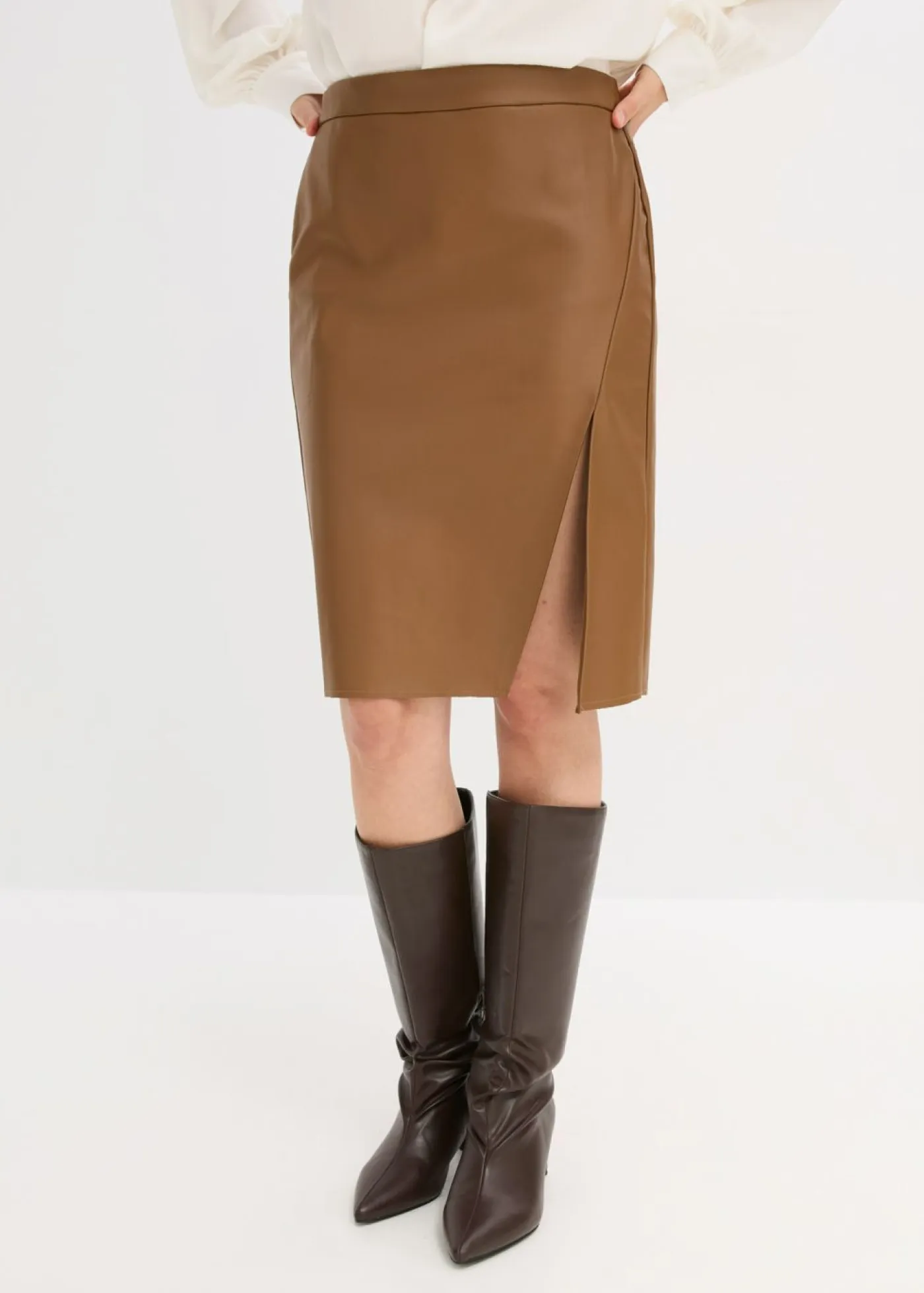 bonprix bonprix Faldas>Falda lápiz de piel sintética marrón pimienta