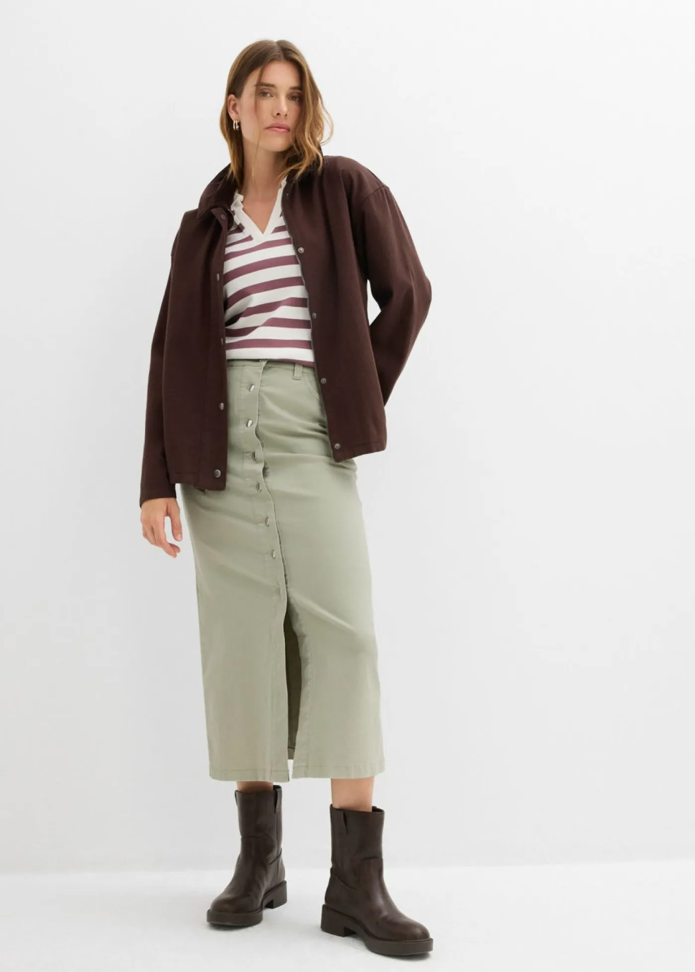 bonprix bonprix Faldas>Falda midi de sarga Verde alga