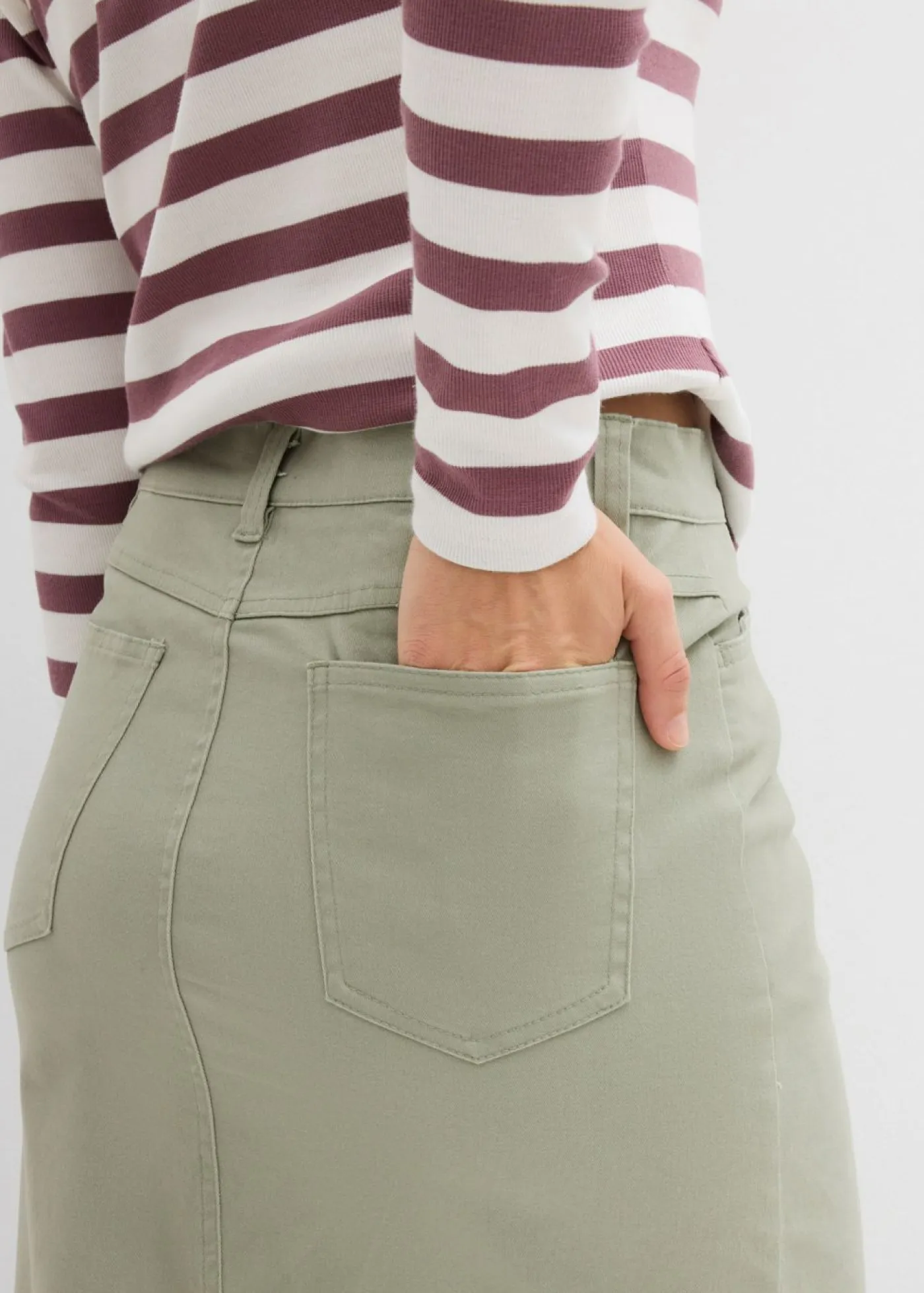 bonprix bonprix Faldas>Falda midi de sarga Verde alga