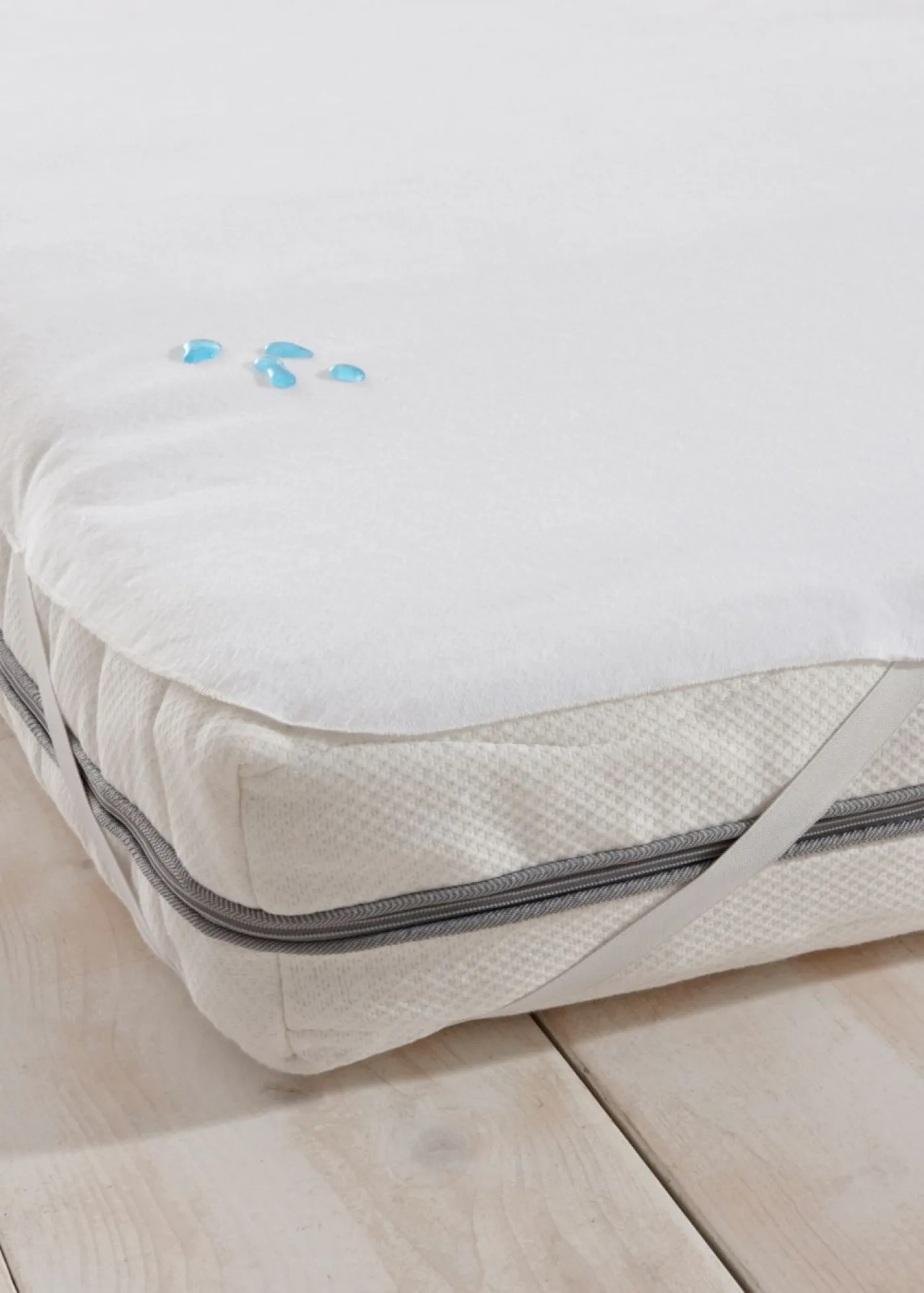 bonprix bonprix Muebles De Dormitorio·Colchones Y Toppers|Sábanas Y Fundas De Colchón>Funda protectora de colchón con gomas elásticas Blanco