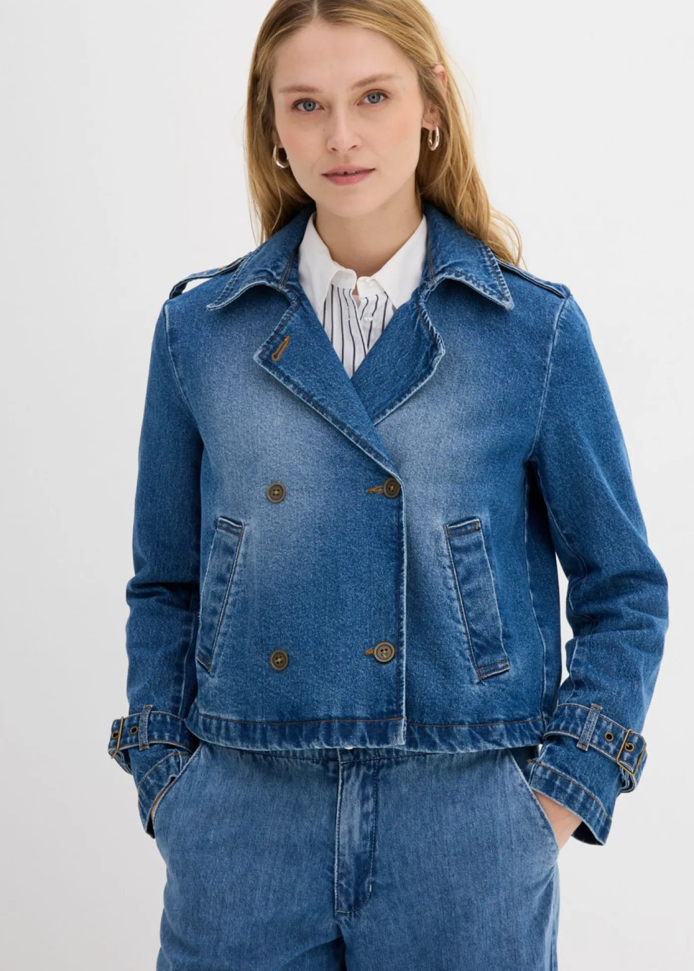 bonprix bonprix Chaquetas Y Abrigos>Gabardina vaquera azul claro denim
