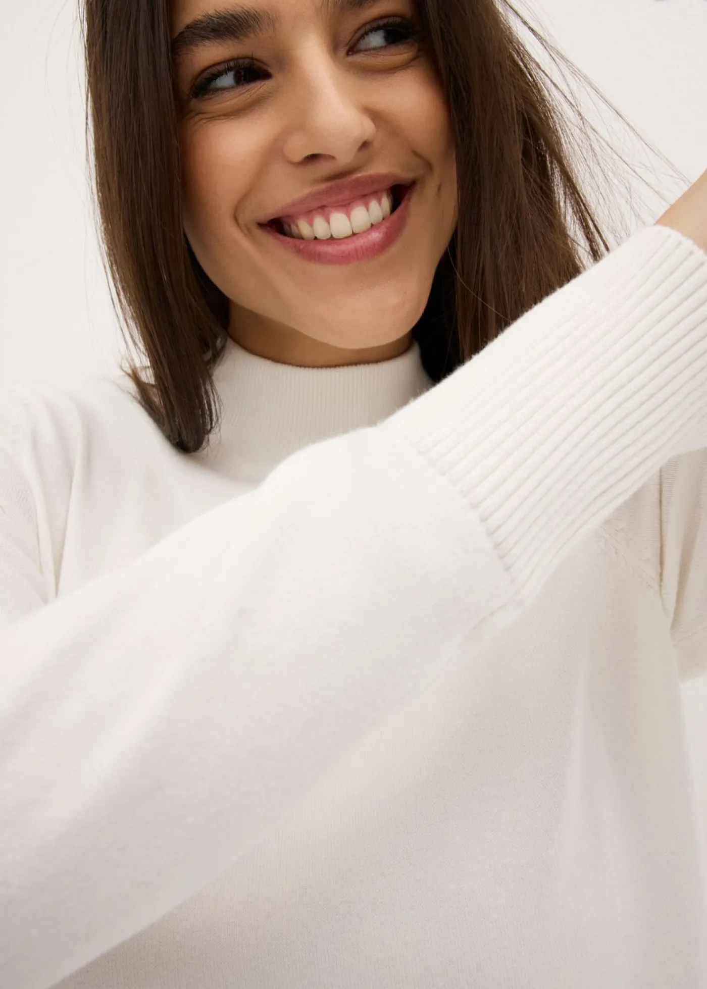 bonprix bonprix Básicos|Jerséis>Jersey básico de punto fino con cuello alto y algodón reciclado Blanco lana