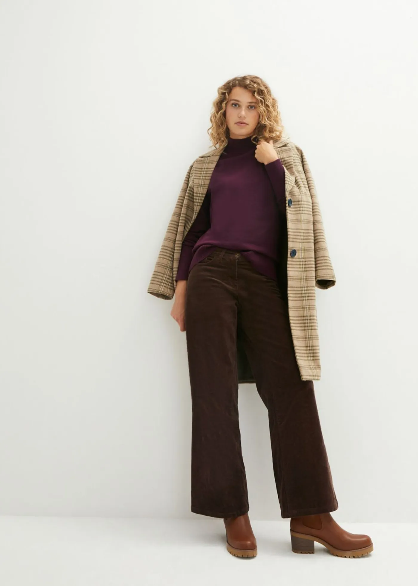 bonprix bonprix Básicos|Jerséis>Jersey básico de punto fino con cuello alto y algodón reciclado morado intenso