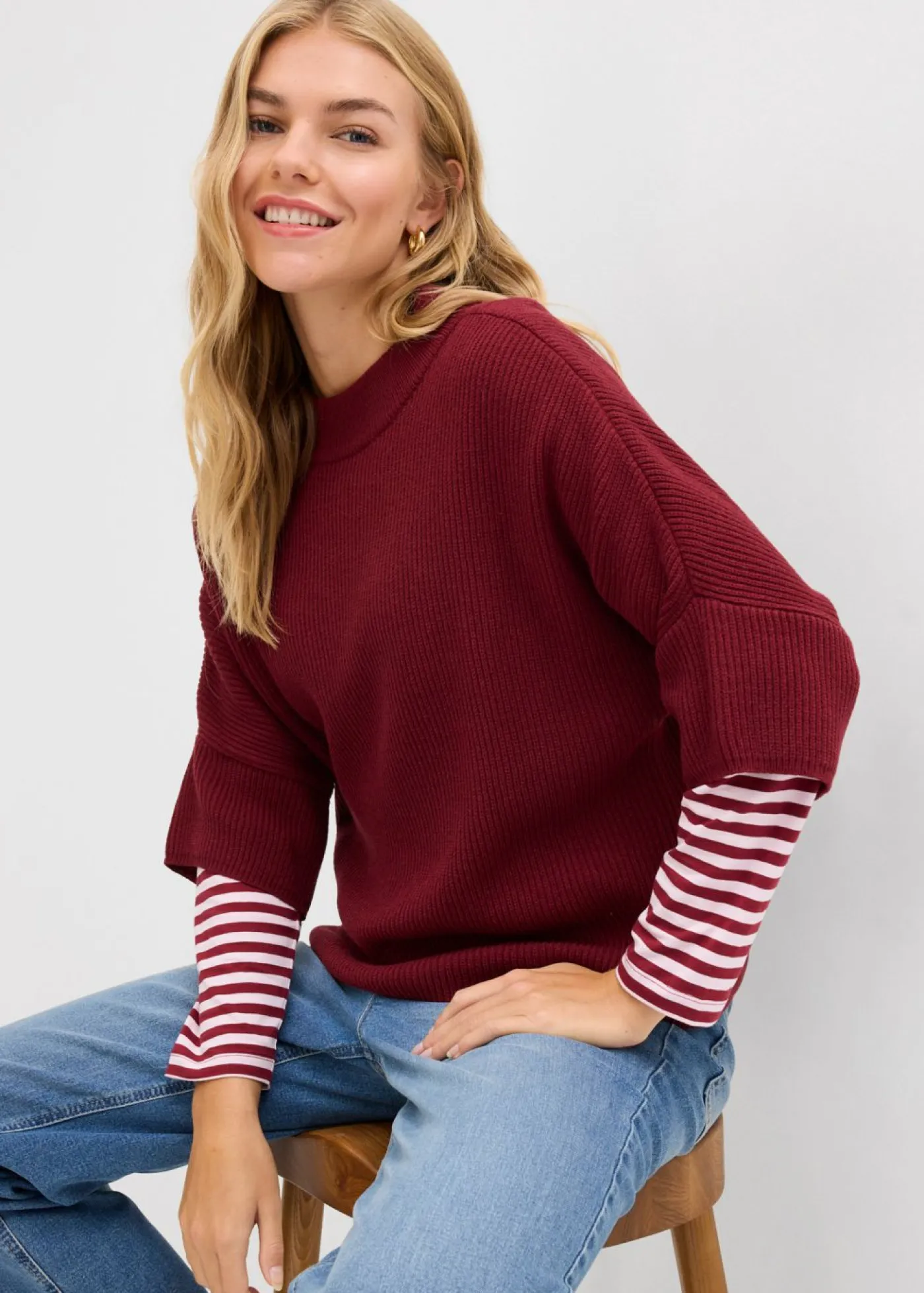 bonprix bonprix Jerséis|Ropa De Punto>Jersey con corte boxy de mezcla de viscosa suave Rojo rubí