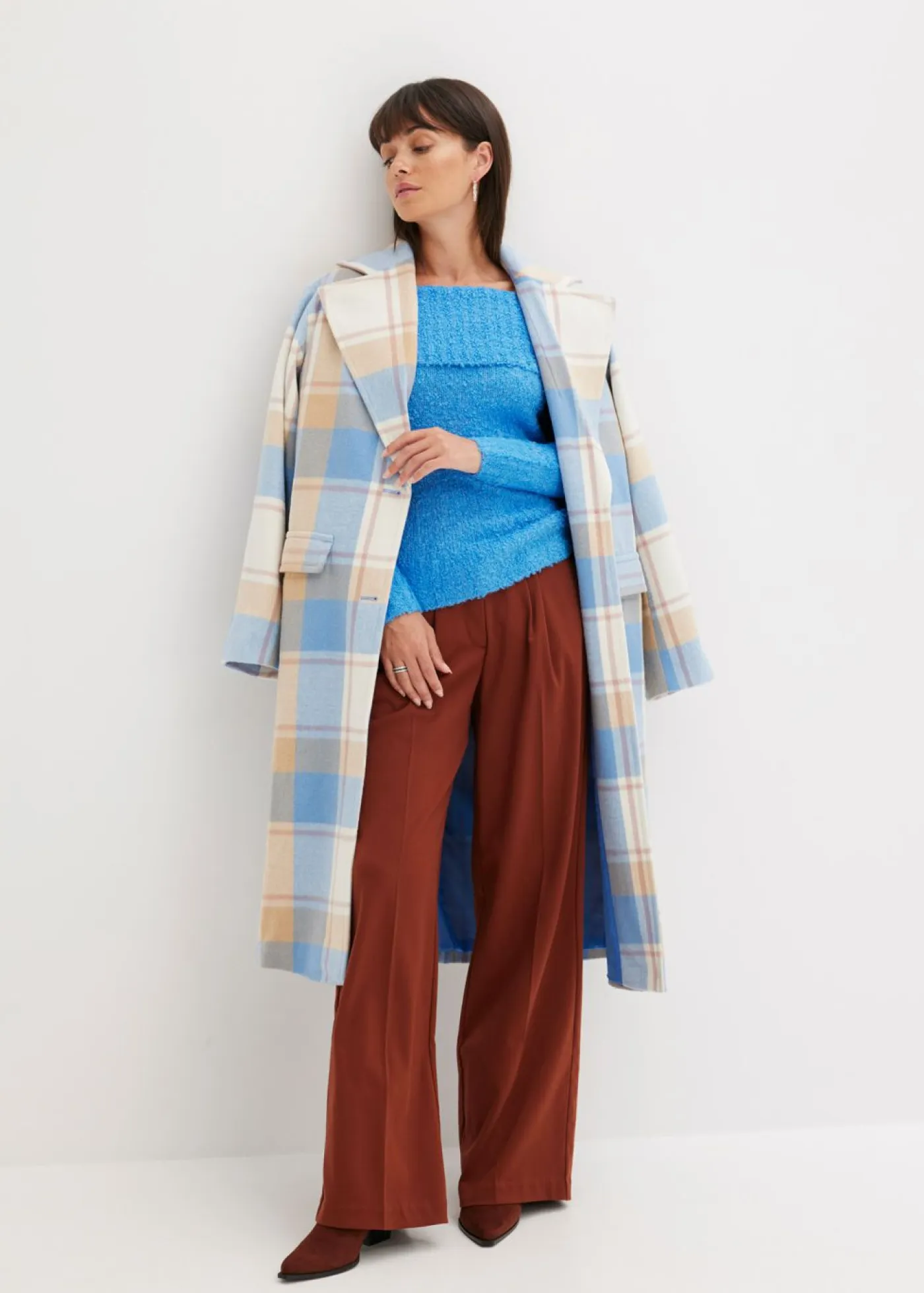 bonprix bonprix Jerséis>Jersey con hombros al descubierto azul brillante