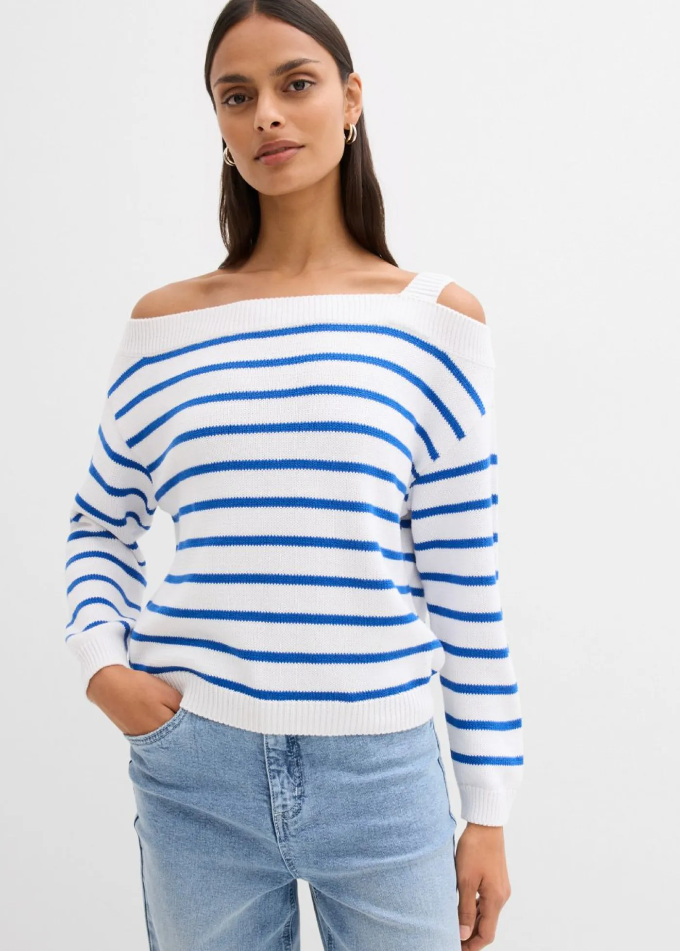 bonprix bonprix Jerséis>Jersey con un hombro al descubierto blanco-azul rayas horizontales