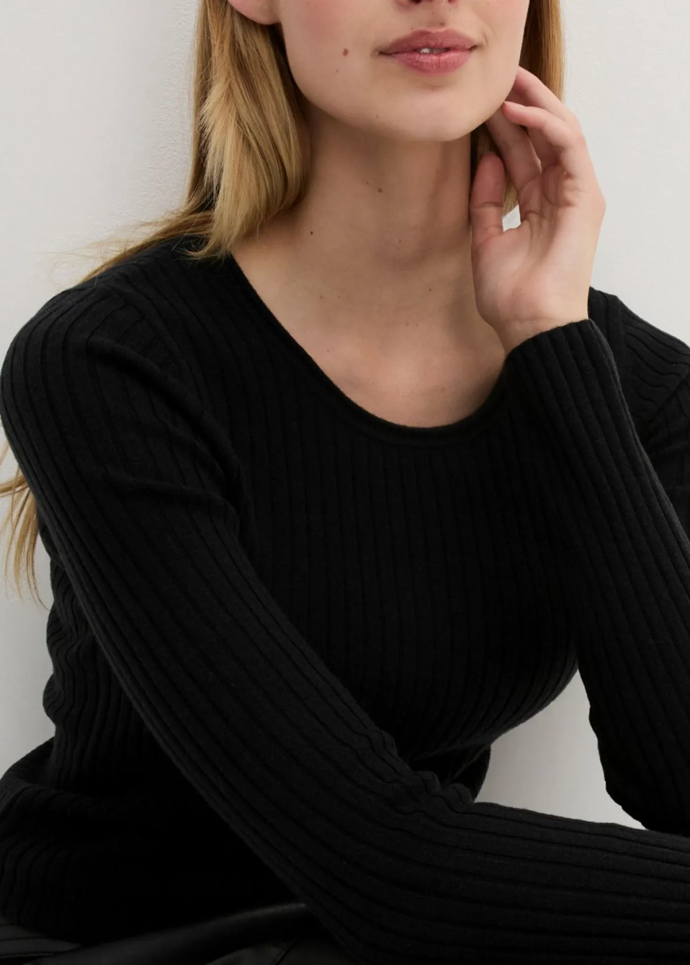 bonprix bonprix Premium|Jerséis>Jersey de canalé en lana merina Negro