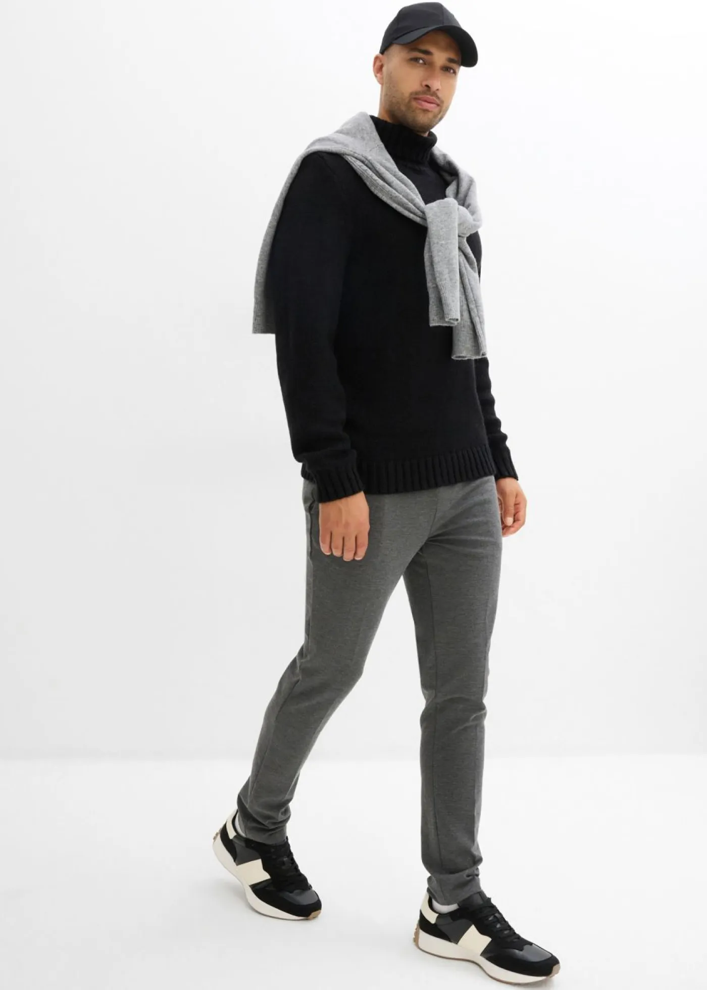 bonprix bonprix Jerséis Y Cárdigans>Jersey de cuello alto Negro