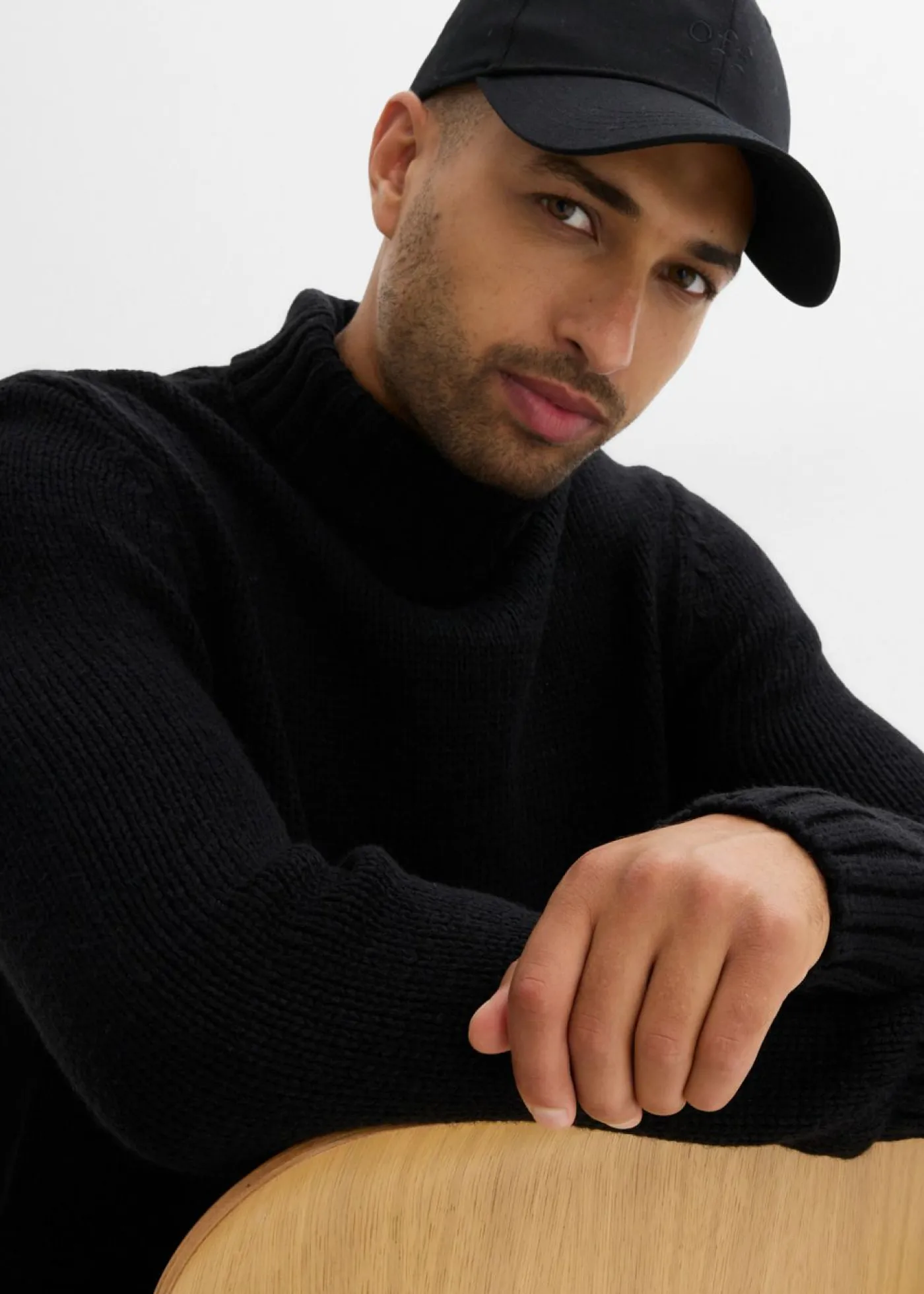 bonprix bonprix Jerséis Y Cárdigans>Jersey de cuello alto Negro