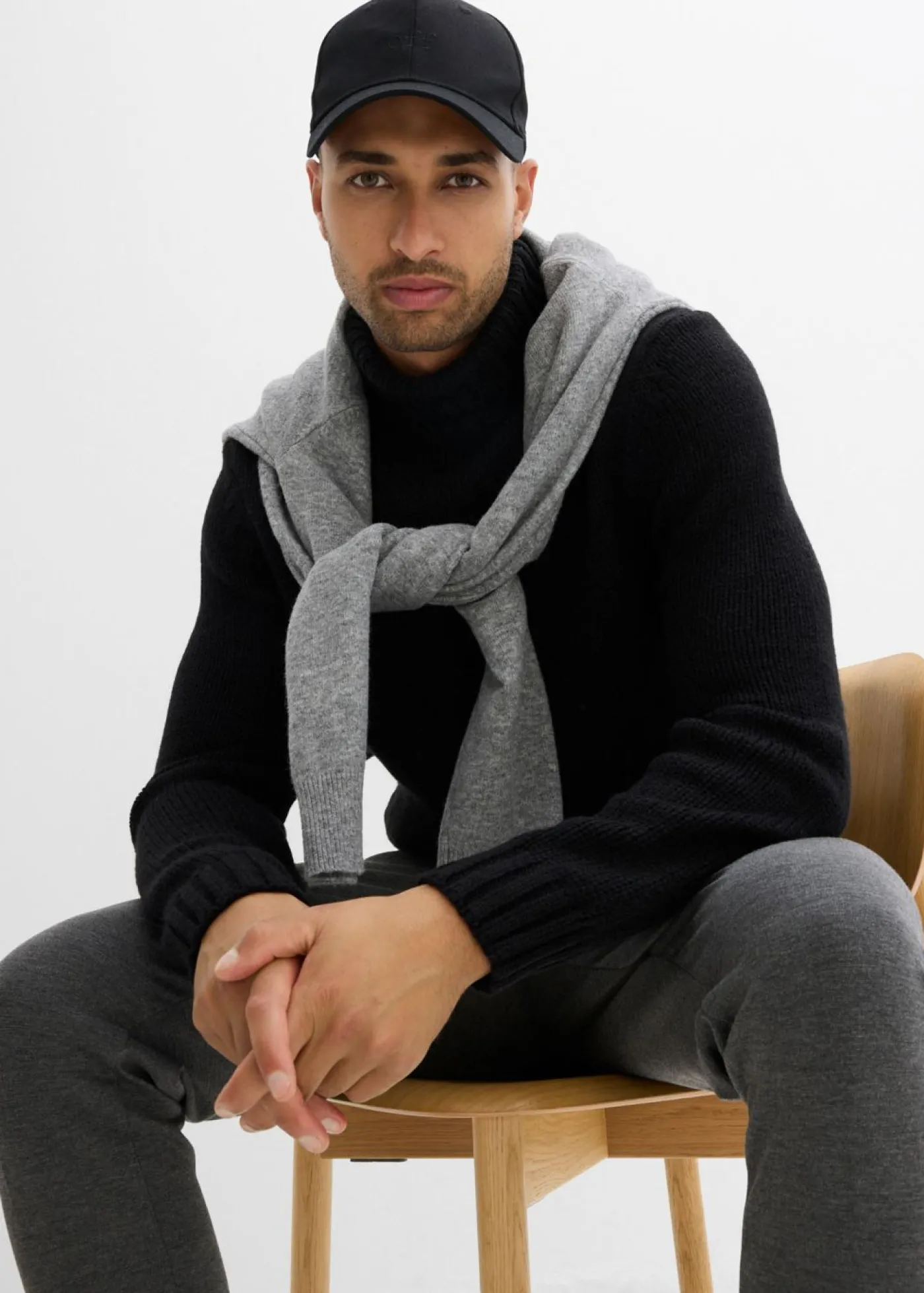 bonprix bonprix Jerséis Y Cárdigans>Jersey de cuello alto Negro