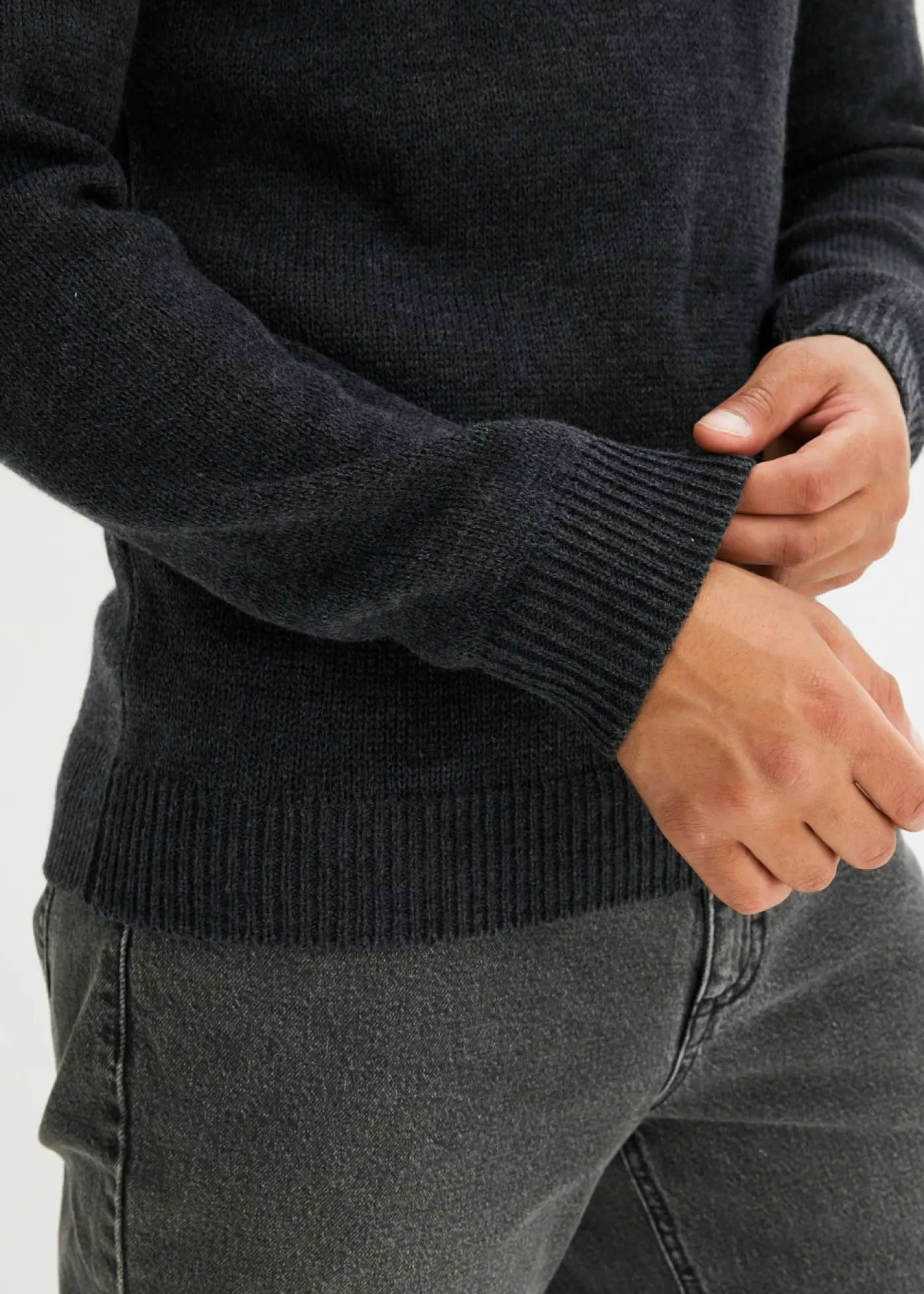 bonprix bonprix Jerséis Y Cárdigans>Jersey de cuello redondo de fácil cuidado, en diseño de bloques de color gris jaspeado-antracita jaspeado-negro moteado