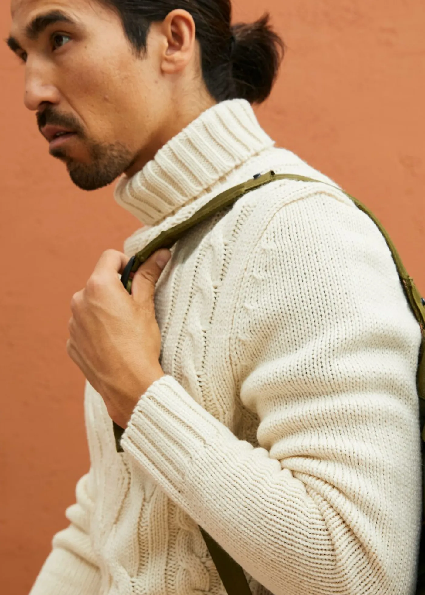 Hombre bonprix bonprix Jersey de cuello vuelto con patrón trenzado