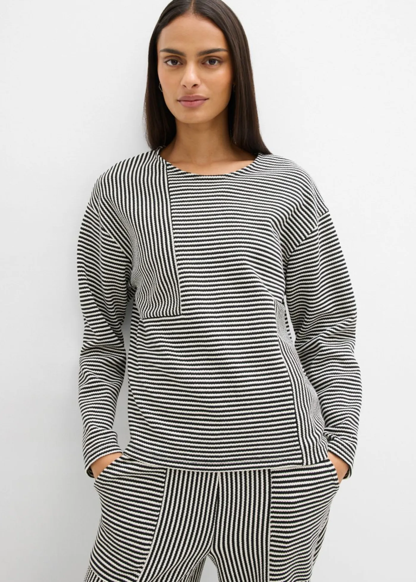 bonprix bonprix Jerséis|Ropa De Punto>Jersey de punto negro-blanco lana con rayas