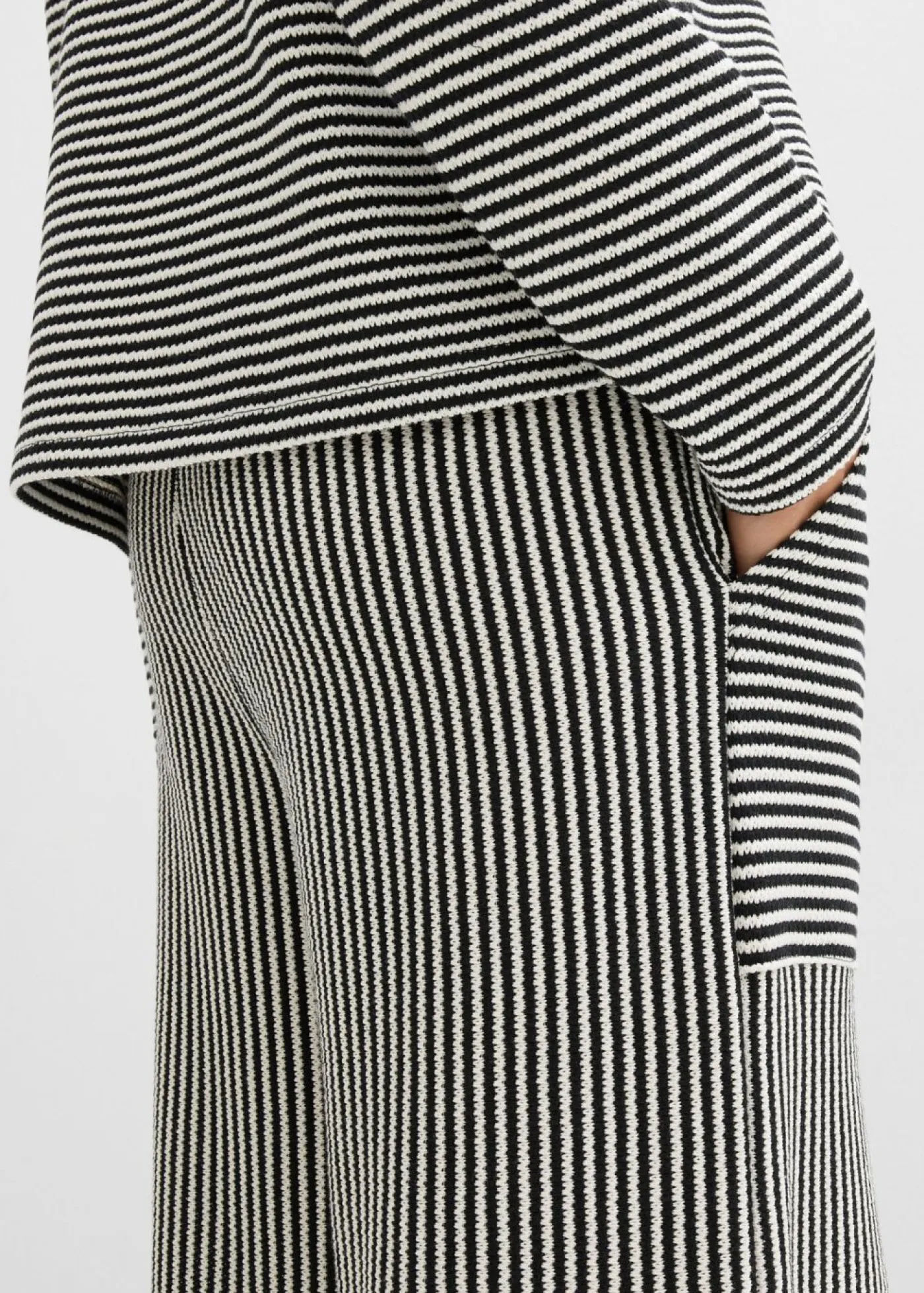 bonprix bonprix Jerséis|Ropa De Punto>Jersey de punto negro-blanco lana con rayas