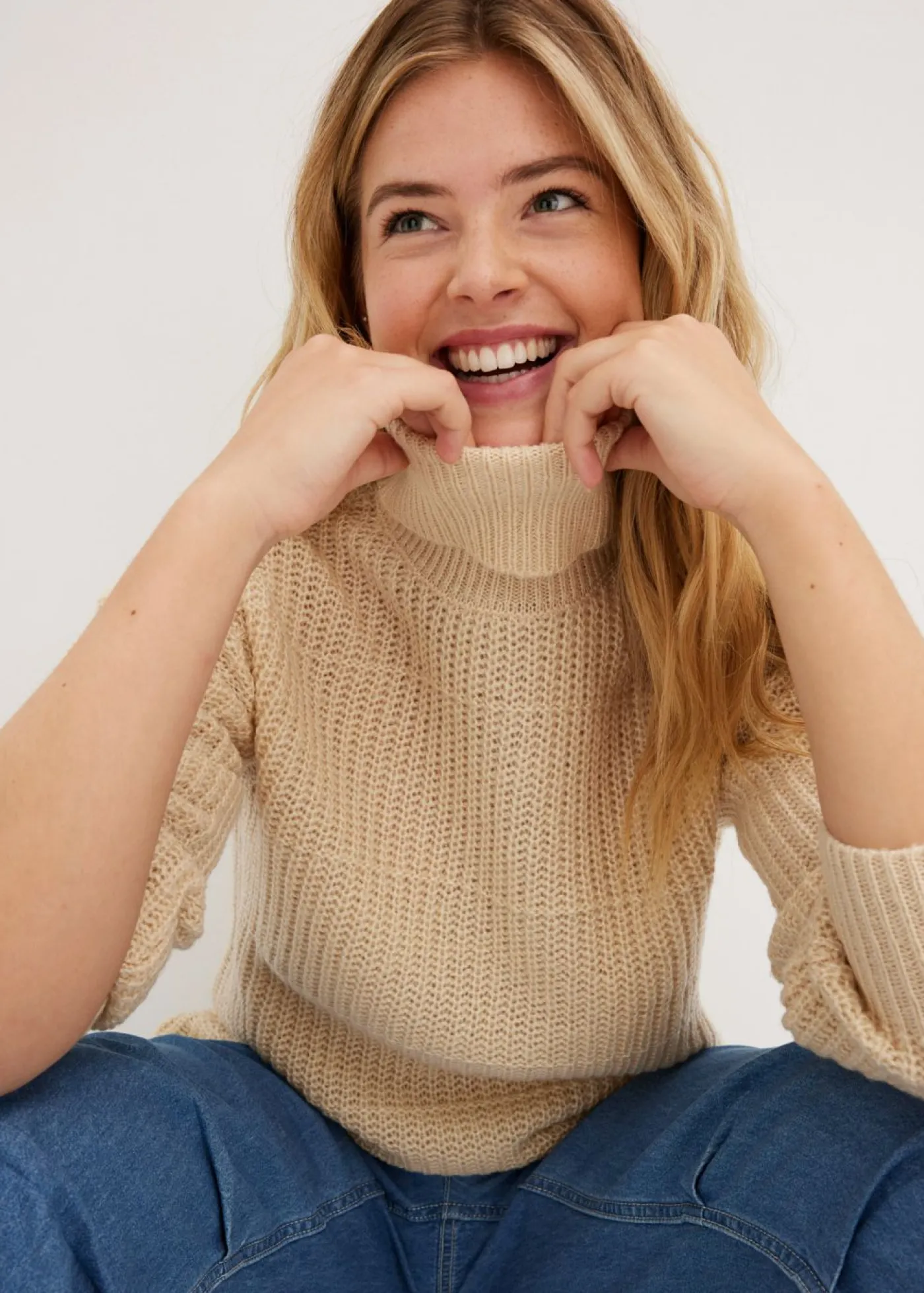 bonprix bonprix Jerséis|Ropa De Punto>Jersey de punto con cuello vuelto gris guijarro