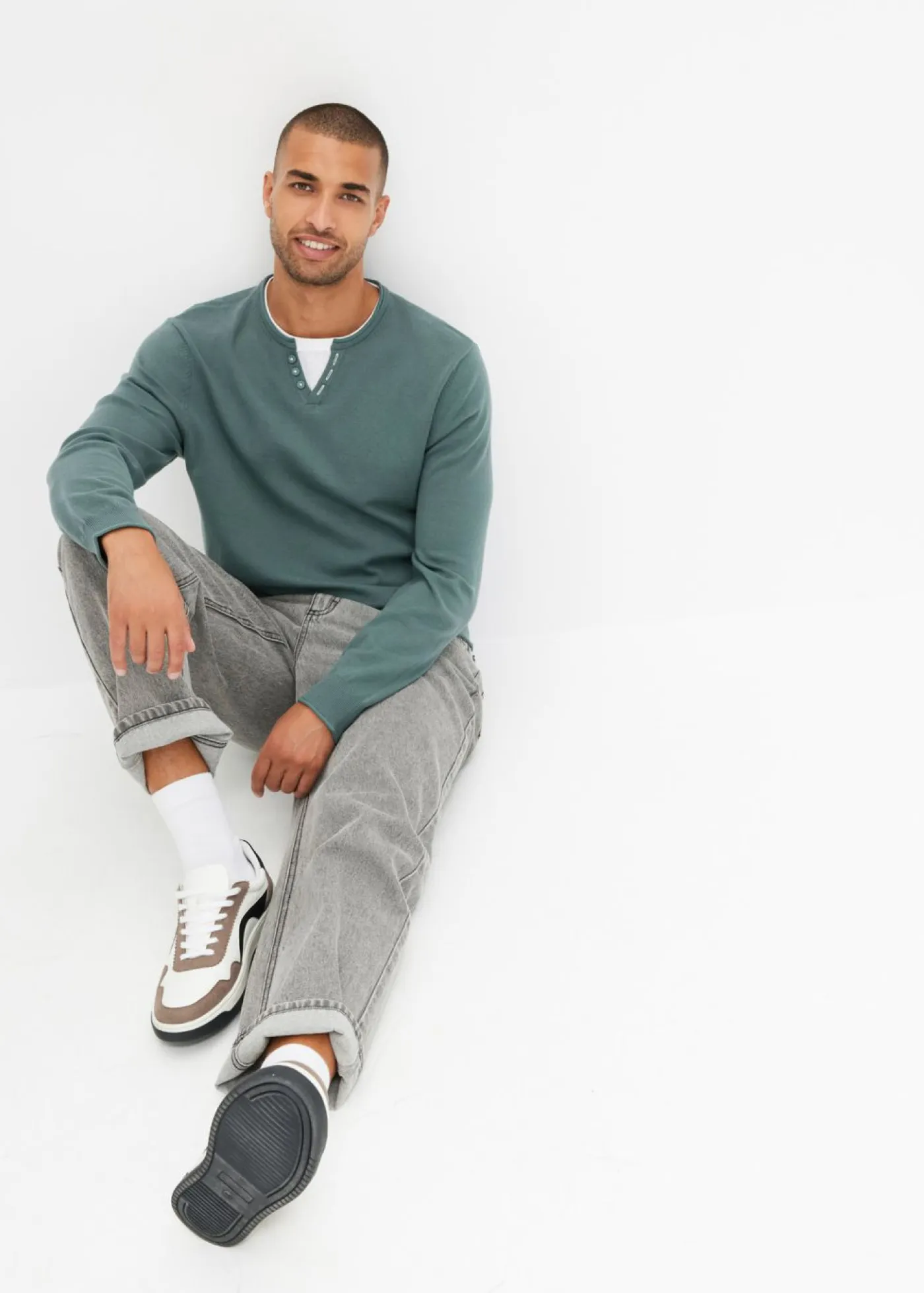 bonprix bonprix Básicos En Rebajas|Jerséis Y Cárdigans>Jersey de punto fino con aspecto 2 en 1 de suave mezcla de algodón Verde grisáceo