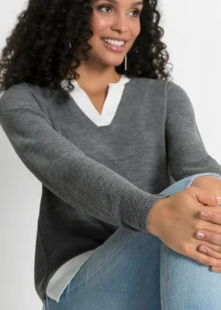 Mujer bonprix bonprix Jersey de punto fino con inserto de blusa