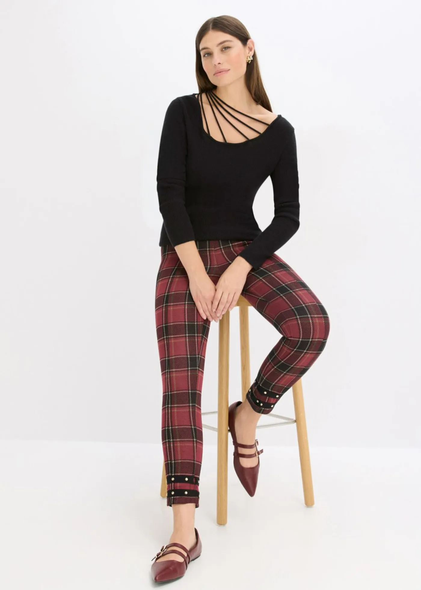 Mujer bonprix bonprix Jersey de punto fino con escote profundo