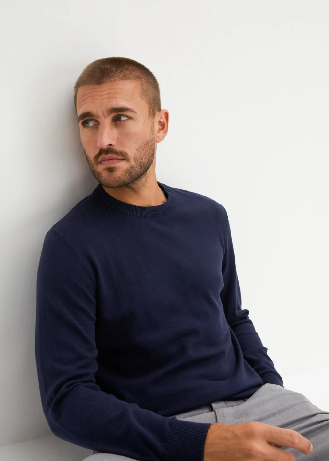 bonprix bonprix Básicos En Rebajas|Jerséis Y Cárdigans>Jersey de punto fino de suave mezcla de algodón Azul marino