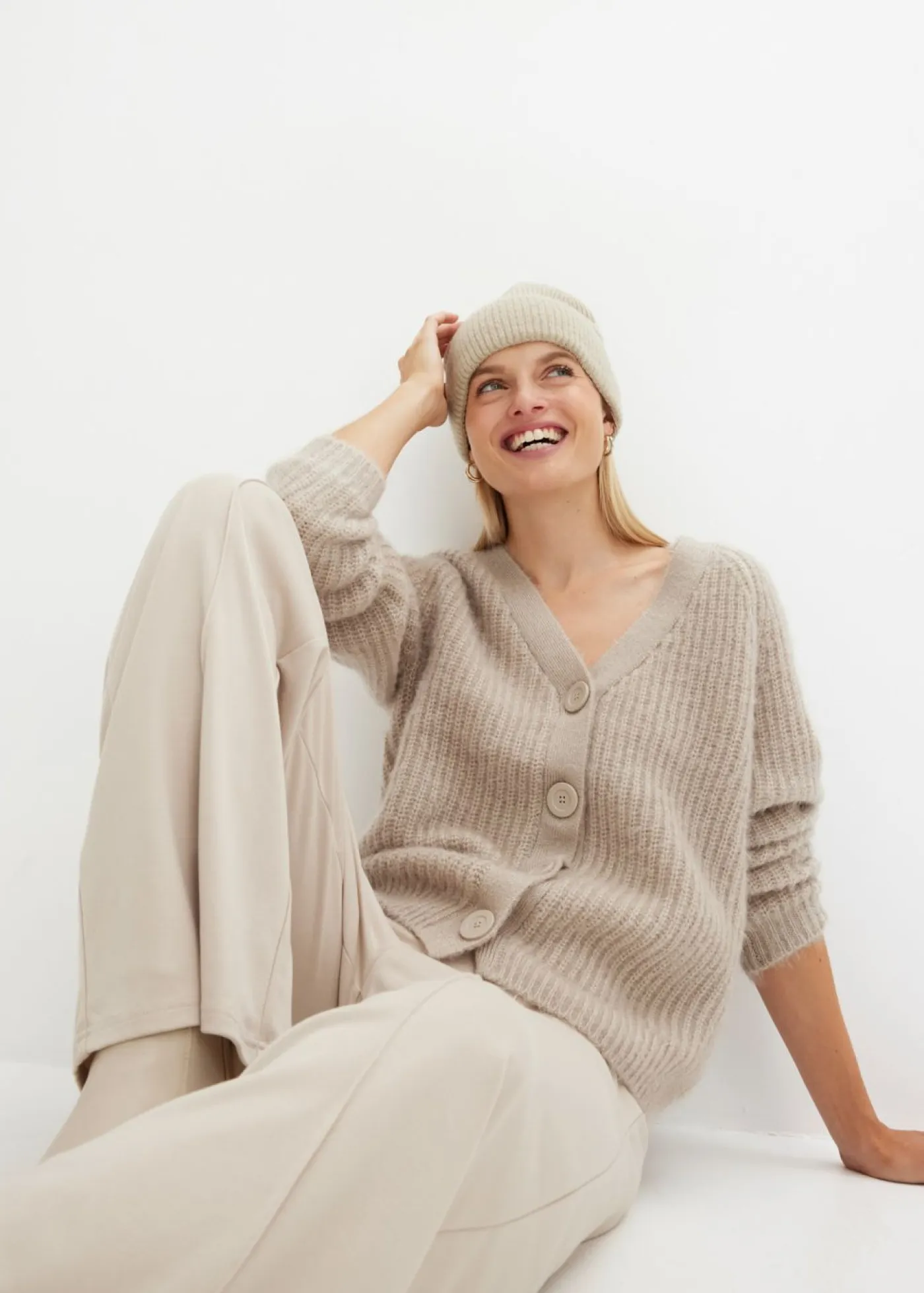 Mujer bonprix bonprix Jersey de punto grueso de canalé con efecto brillante