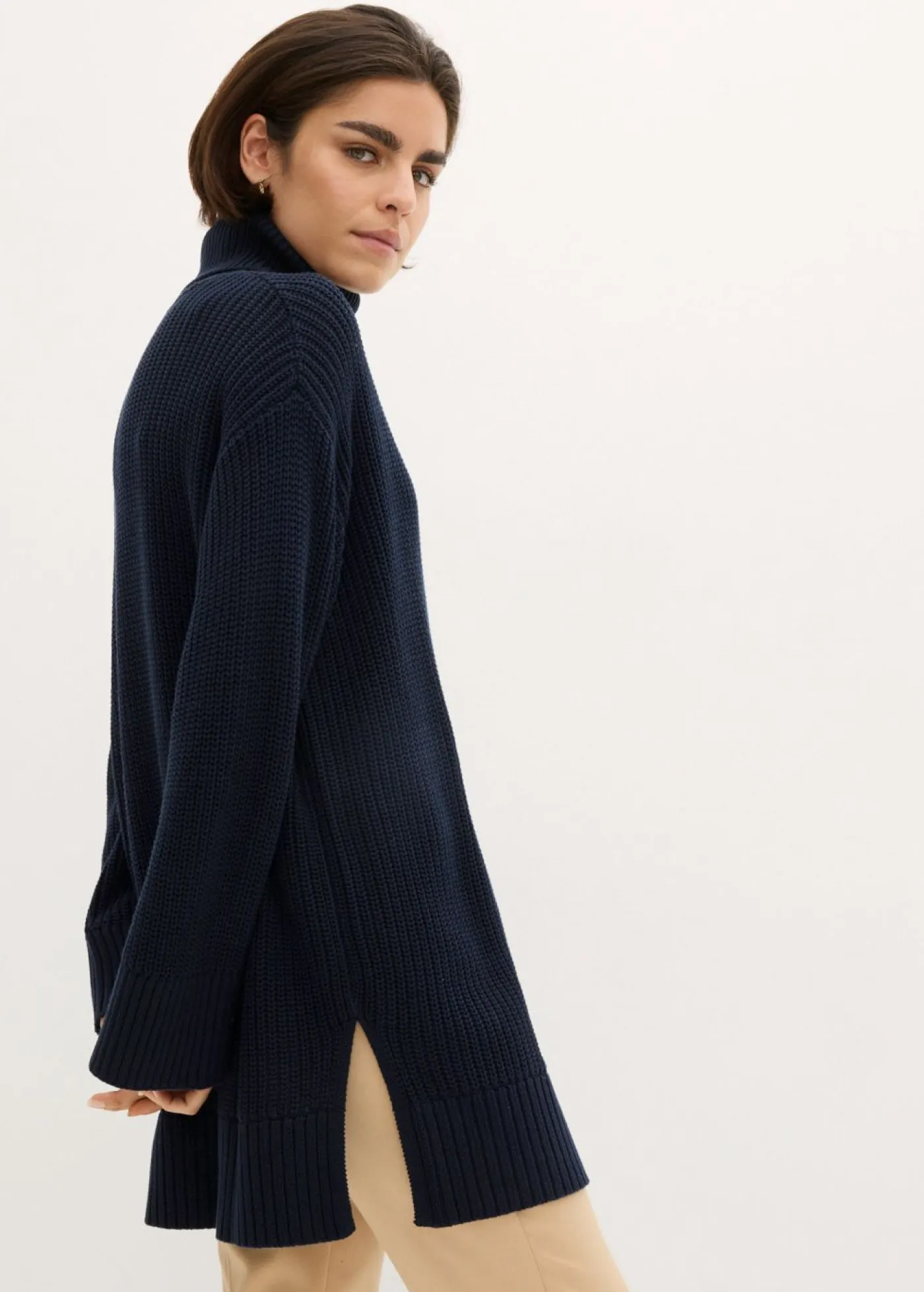 bonprix bonprix Jerséis|Ropa De Punto>Jersey holgado de cuello vuelto de mezcla de algodón Azul marino