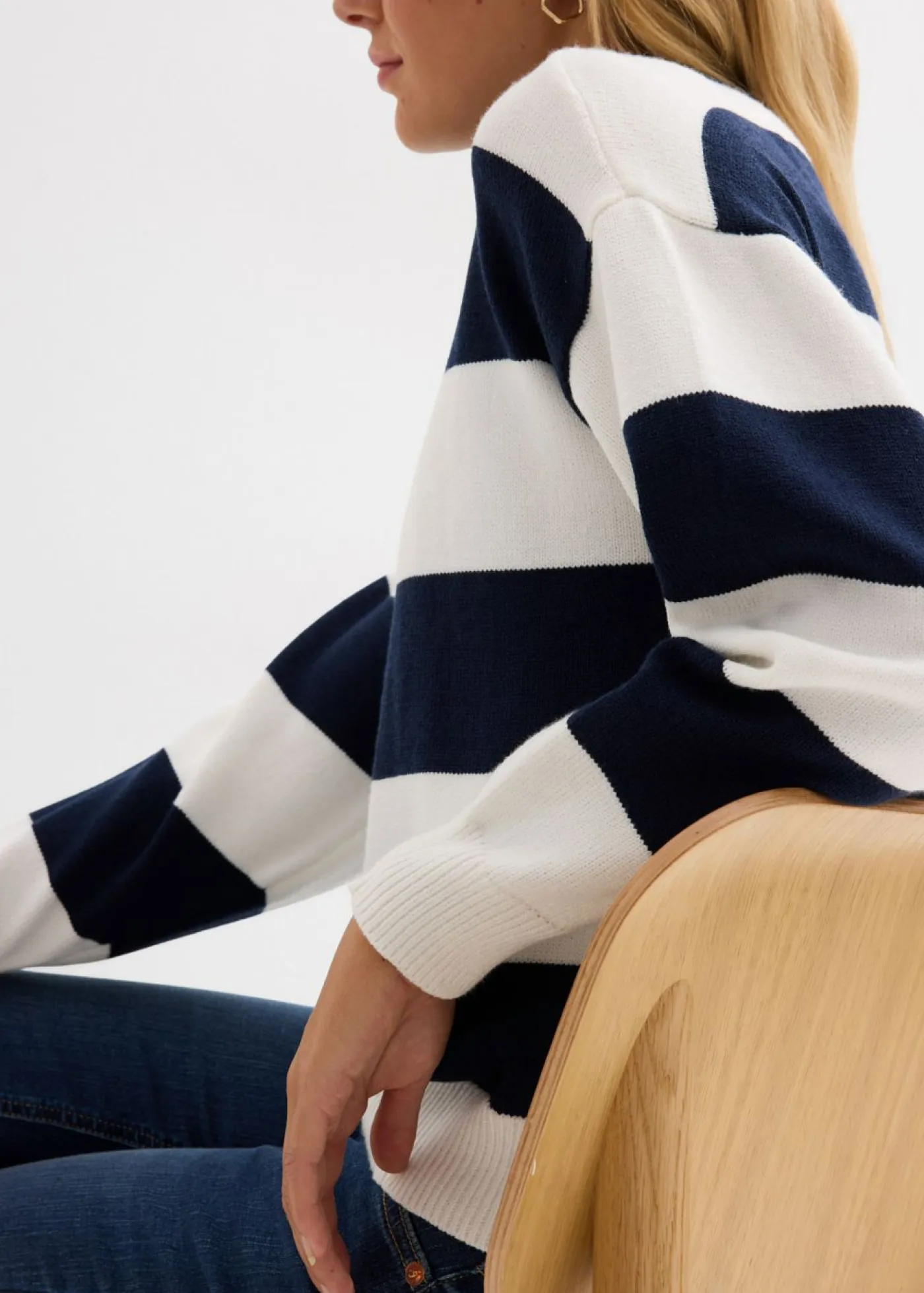 bonprix bonprix Jerséis|Ropa De Punto>Jersey holgado de mezcla de viscosa suave Blanco lana-azul marino con rayas