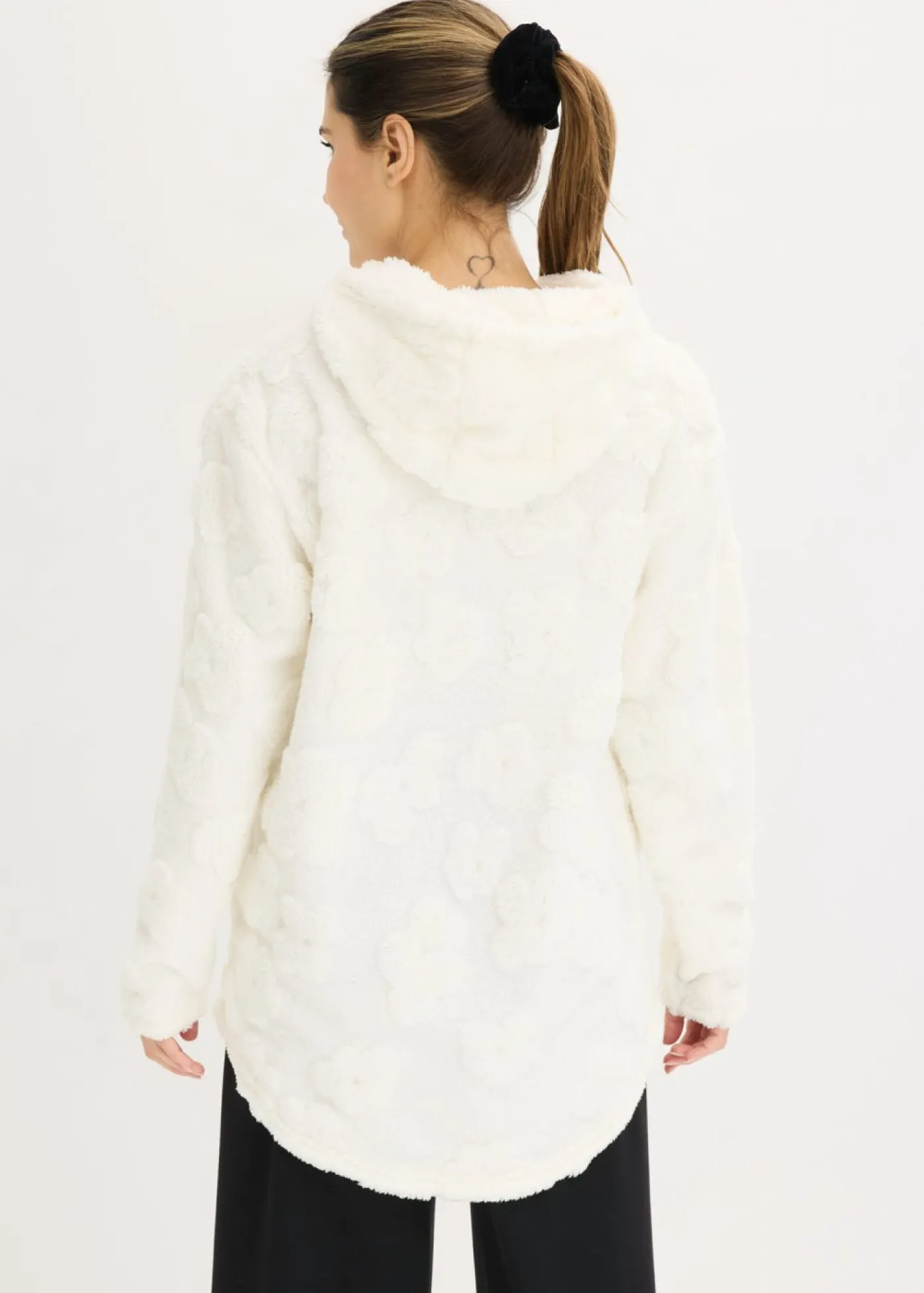 Mujer bonprix bonprix Jersey largo con corte holgado y estampado de corazones