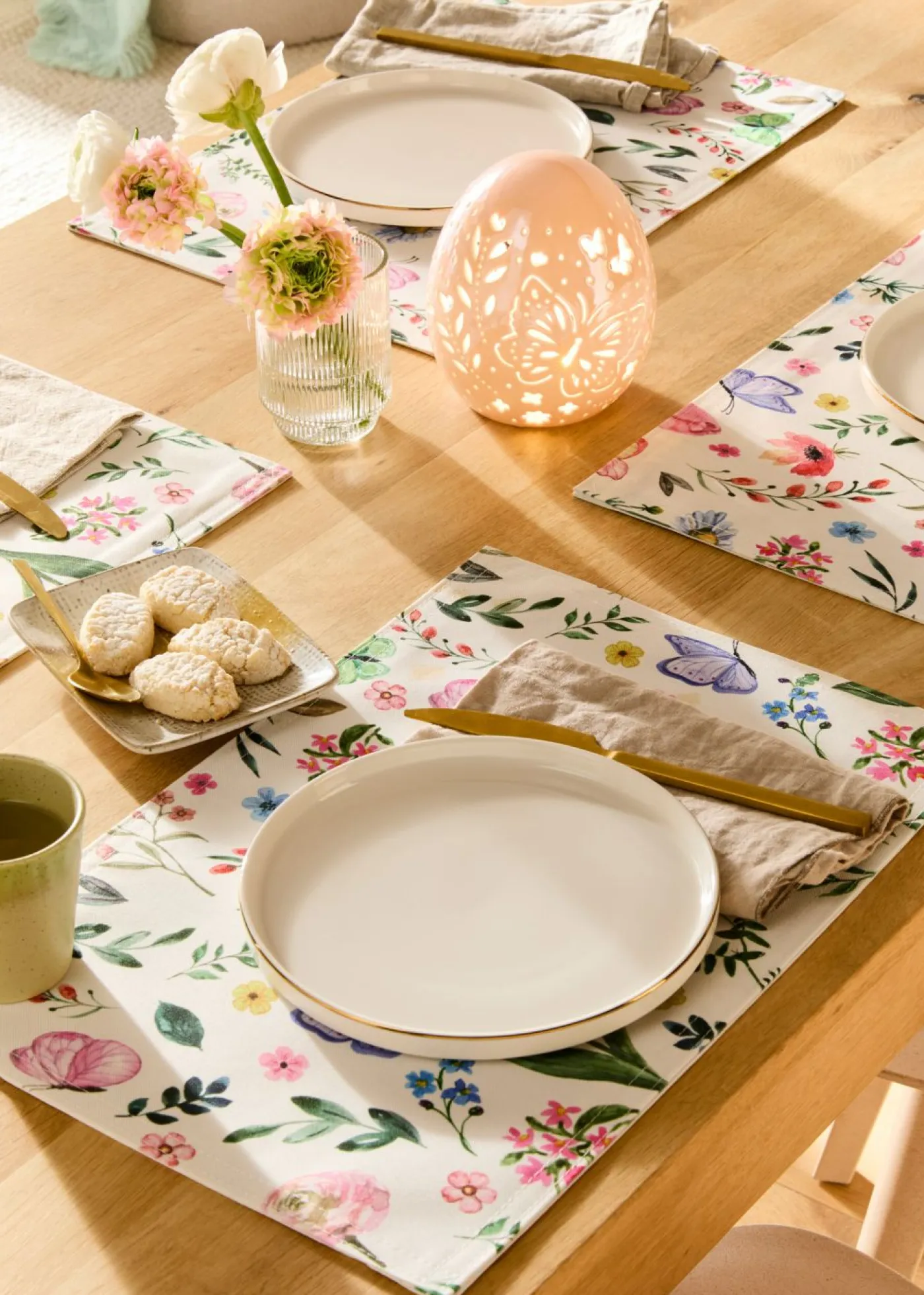 bonprix bonprix Juego de manteles con estampado de flores (4 unidades)