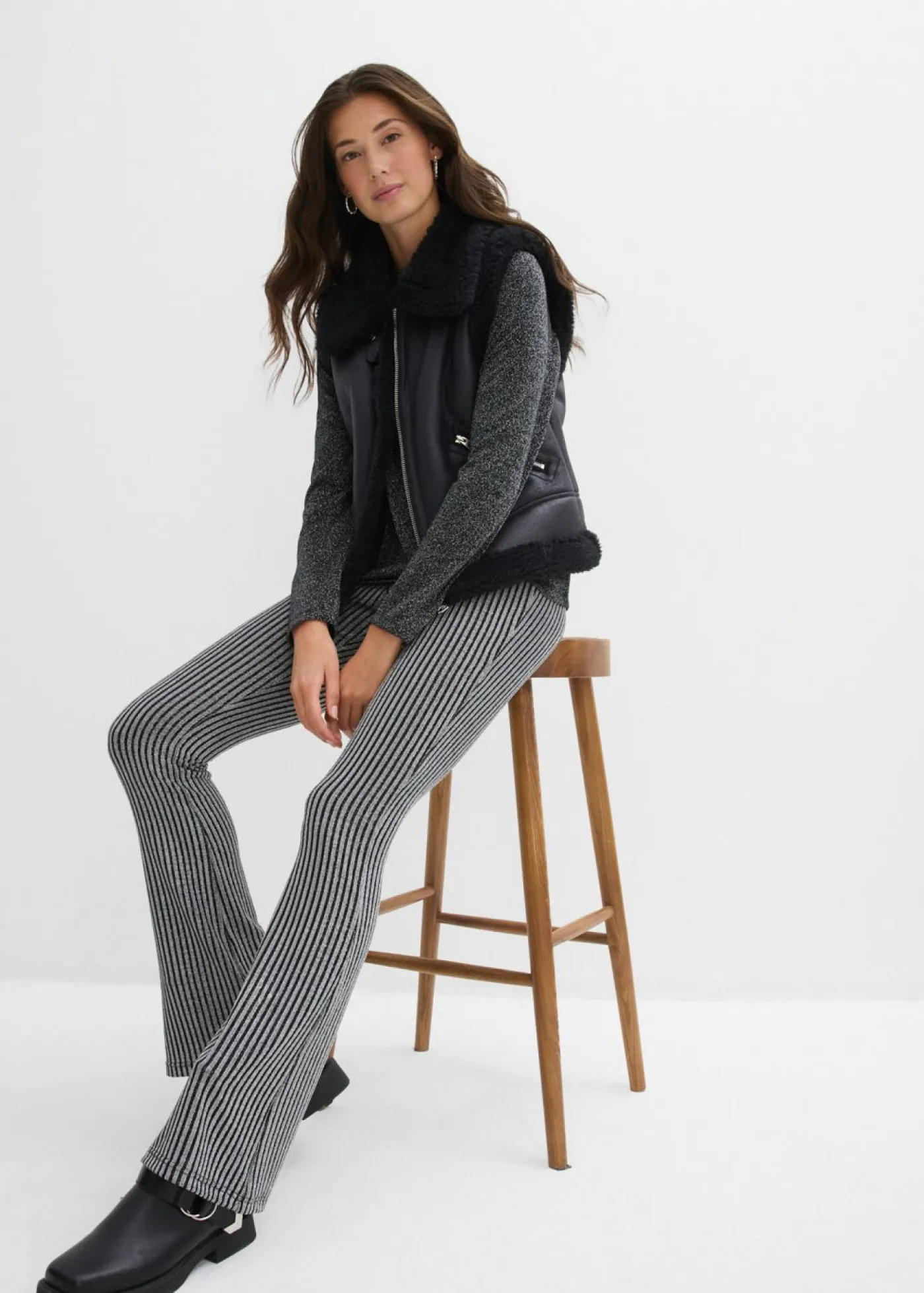 Mujer bonprix bonprix Leggings acampanados con hilo brillante