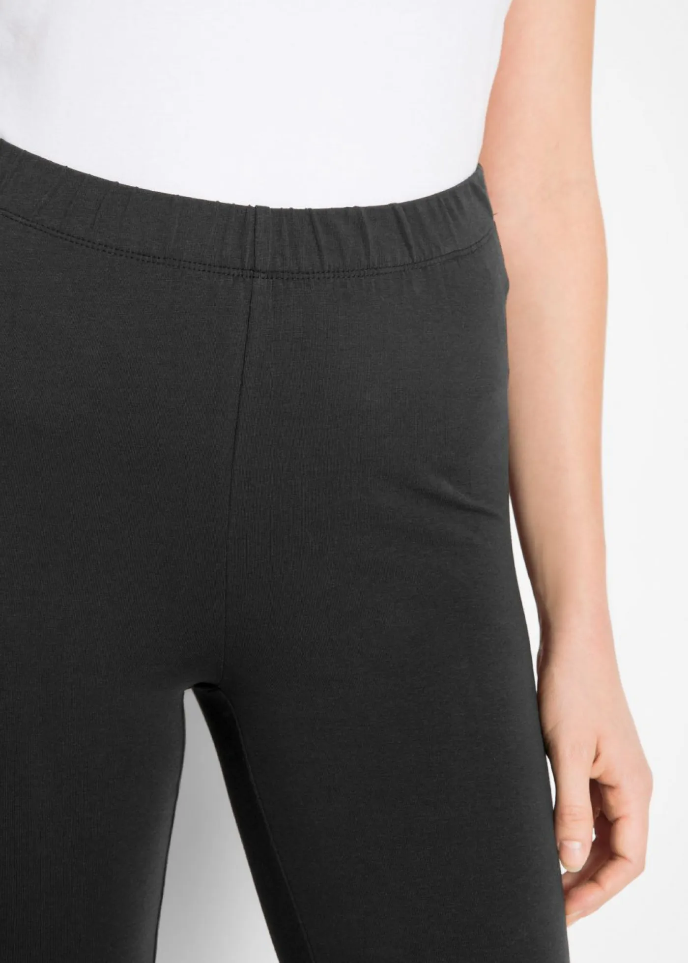 Mujer bonprix bonprix Leggings capri con detalles de encaje