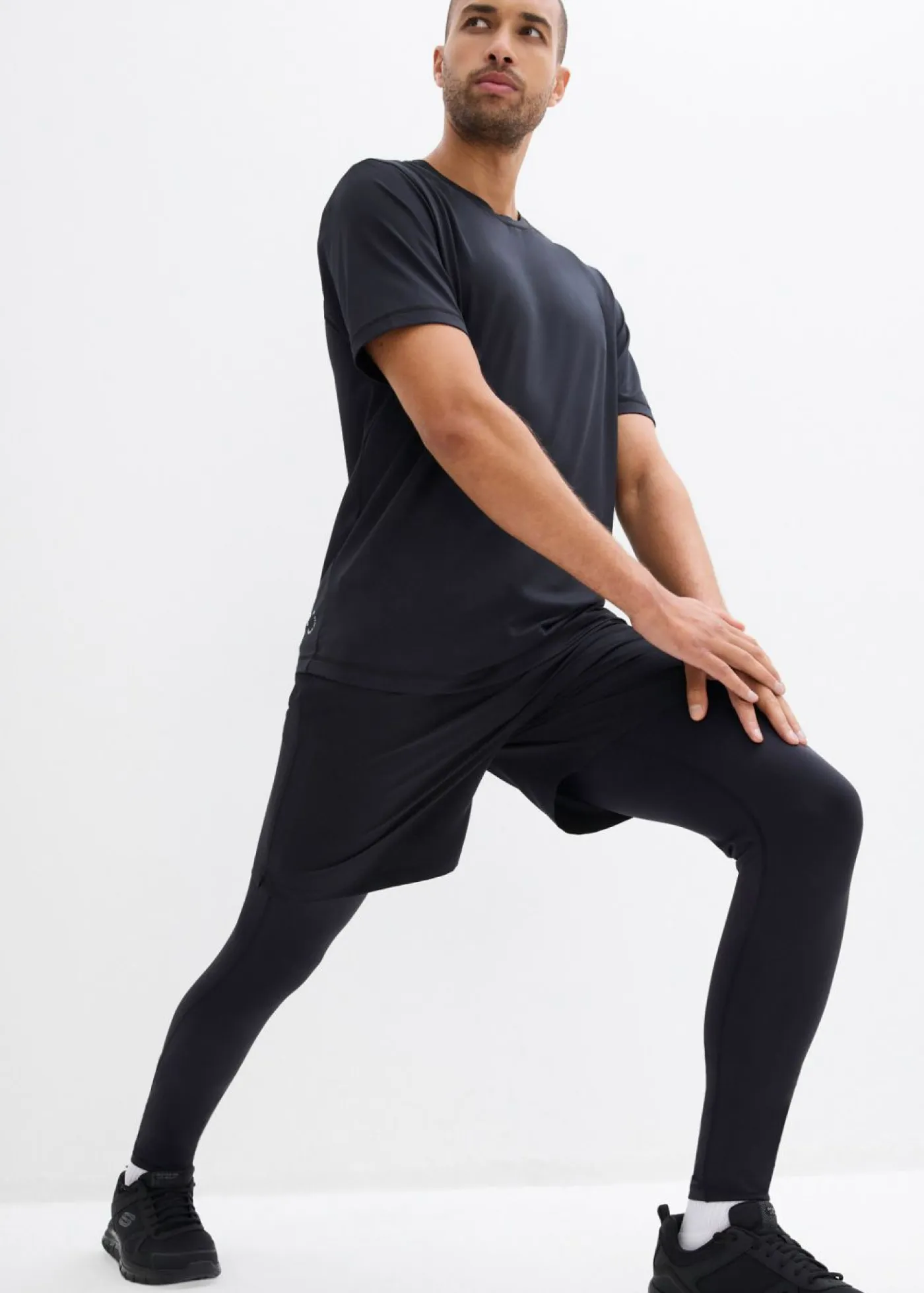 bonprix bonprix Outdoor|Ropa Deportiva>Leggings cómodos para correr con bolsillo para el móvil para hombres Negro